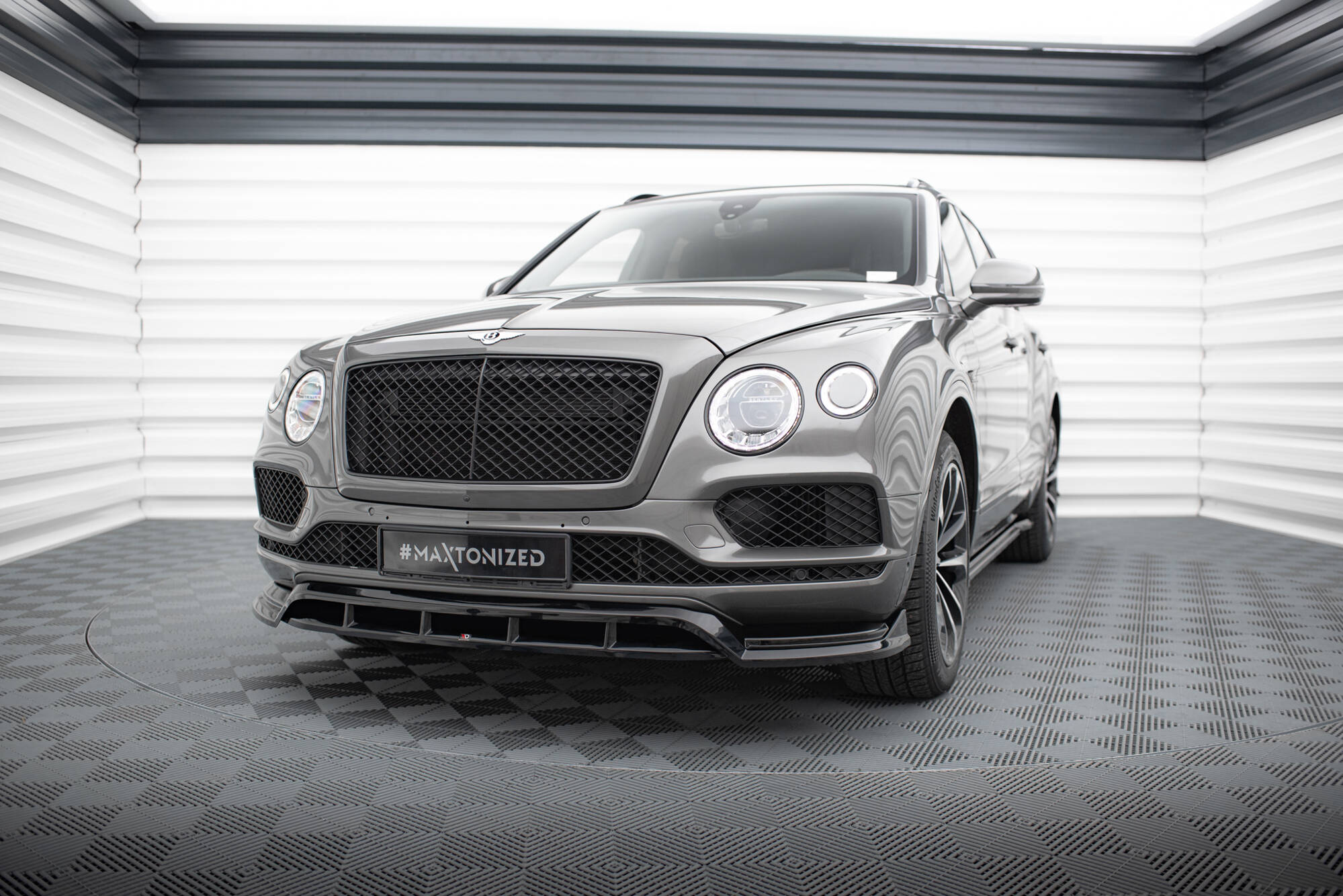 Frontlippe passend für Bentley Bentayga Mk1 schwarz Hochglanz