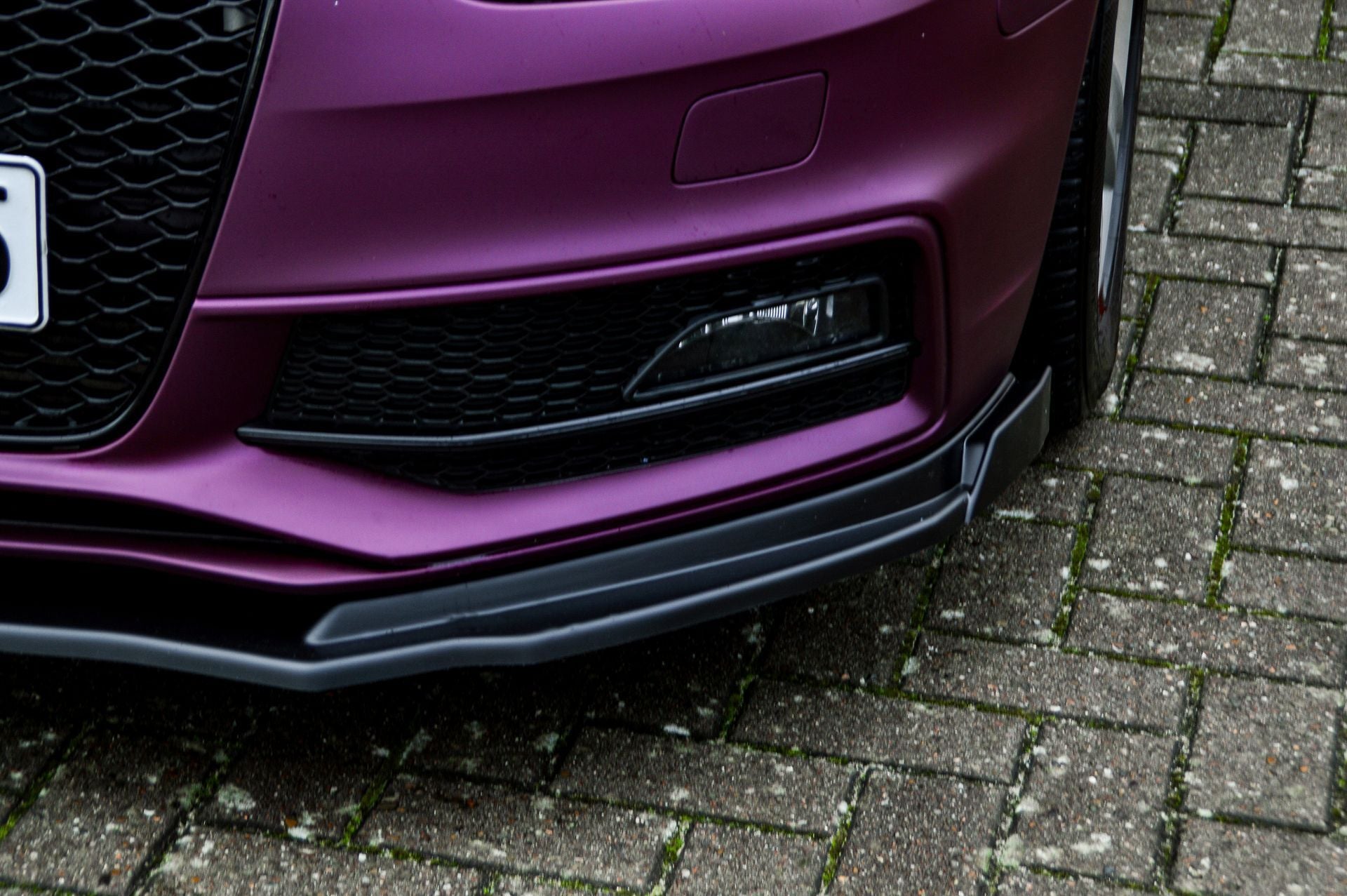 Cup Frontspoilerlippe mit Wings für Audi A4+ S4 B8 Facelift S-Line Bj. 2011-2015 Carbon Optik