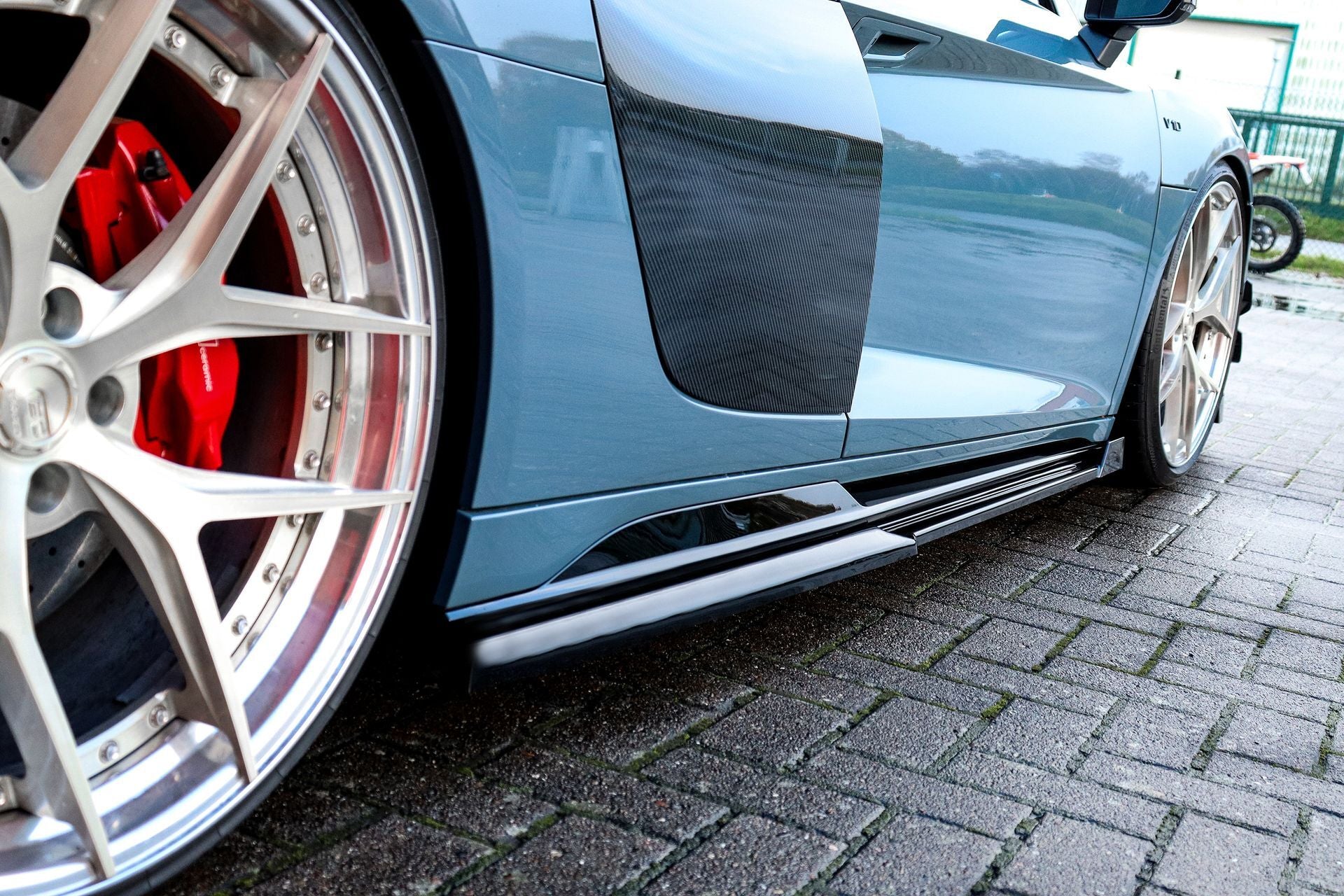 Cup Seitenschweller mit Wings vorne für Audi R8 4S Facelift ab Bj. 2019 - Schwarz Matt