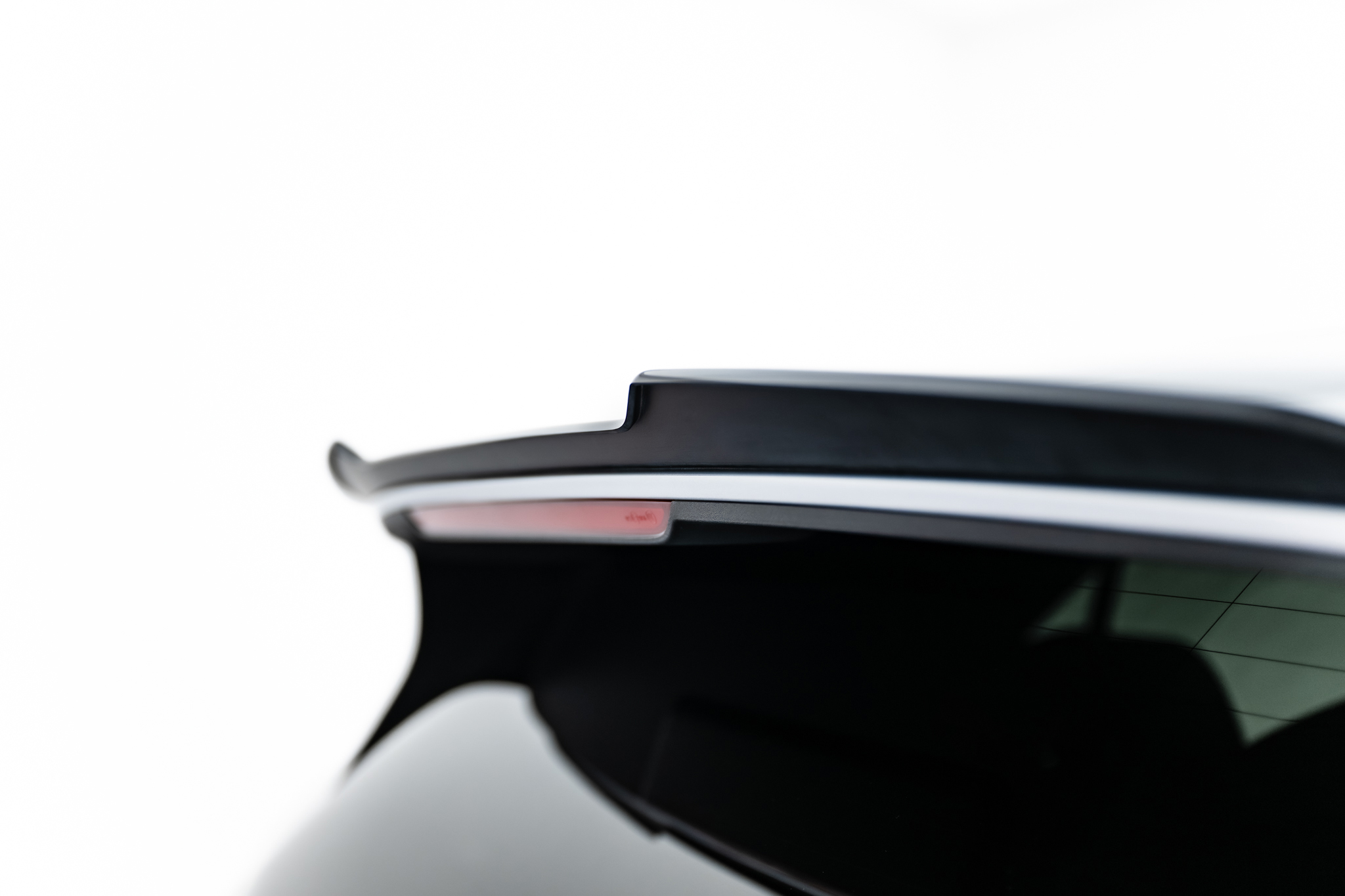 Heckspoiler Lippe passend für CUPRA Born Mk1 schwarz Hochglanz