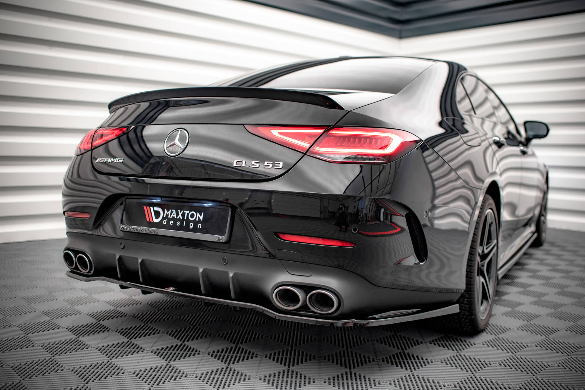 Street+ Mittlerer Diffusor RACE Heck Ansatz passend für Mercedes-AMG CLS 53 C257 schwarz Hochglanz