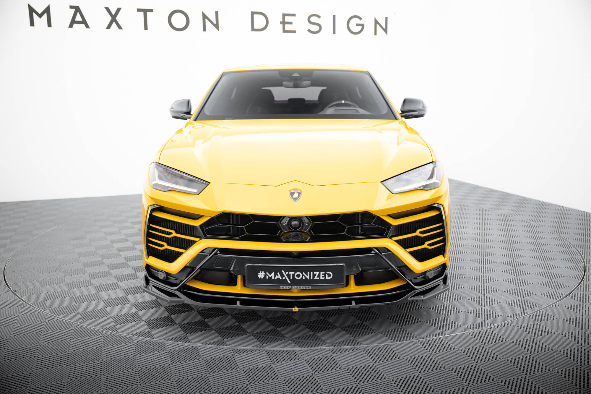 Frontlippe V.3 passend für Lamborghini Urus Mk1 schwarz Hochglanz