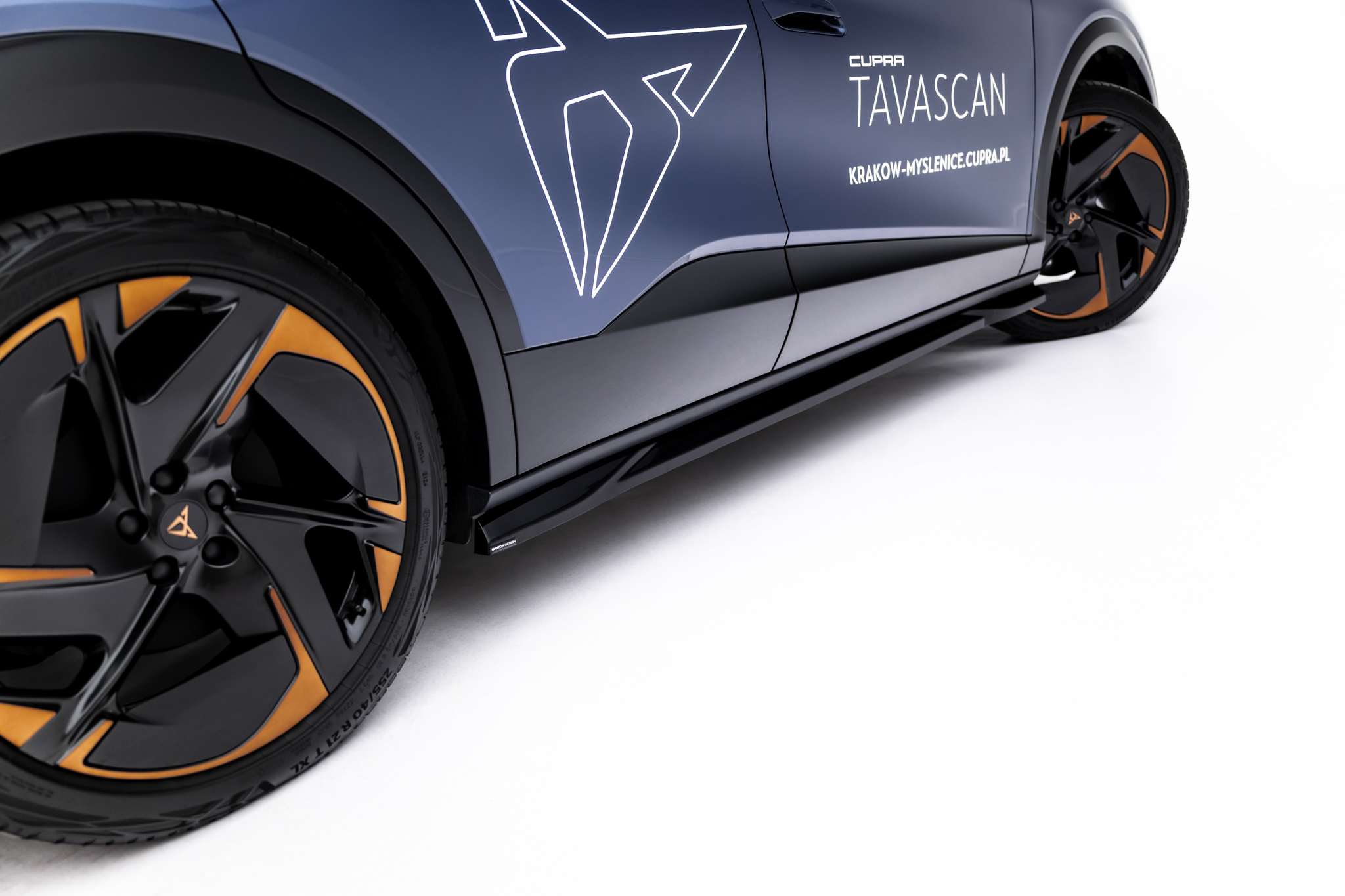 Seitenschweller Ansatz Paar passend für CUPRA Tavascan Mk1 schwarz Hochglanz