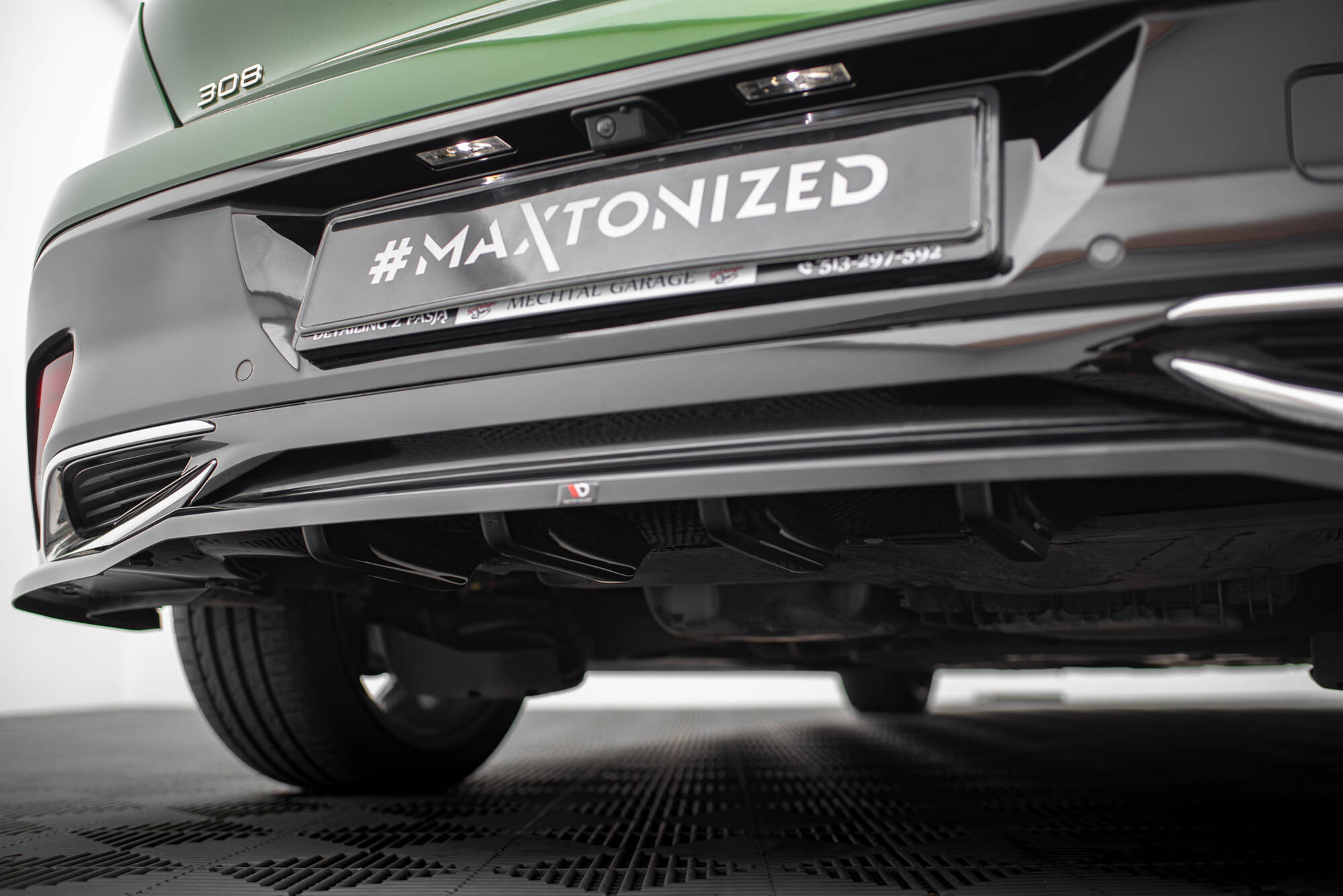 Street+ Mittlerer Diffusor RACE Heck Ansatz passend für Peugeot 308 GT Hatchback Mk3 schwarz Hochglanz