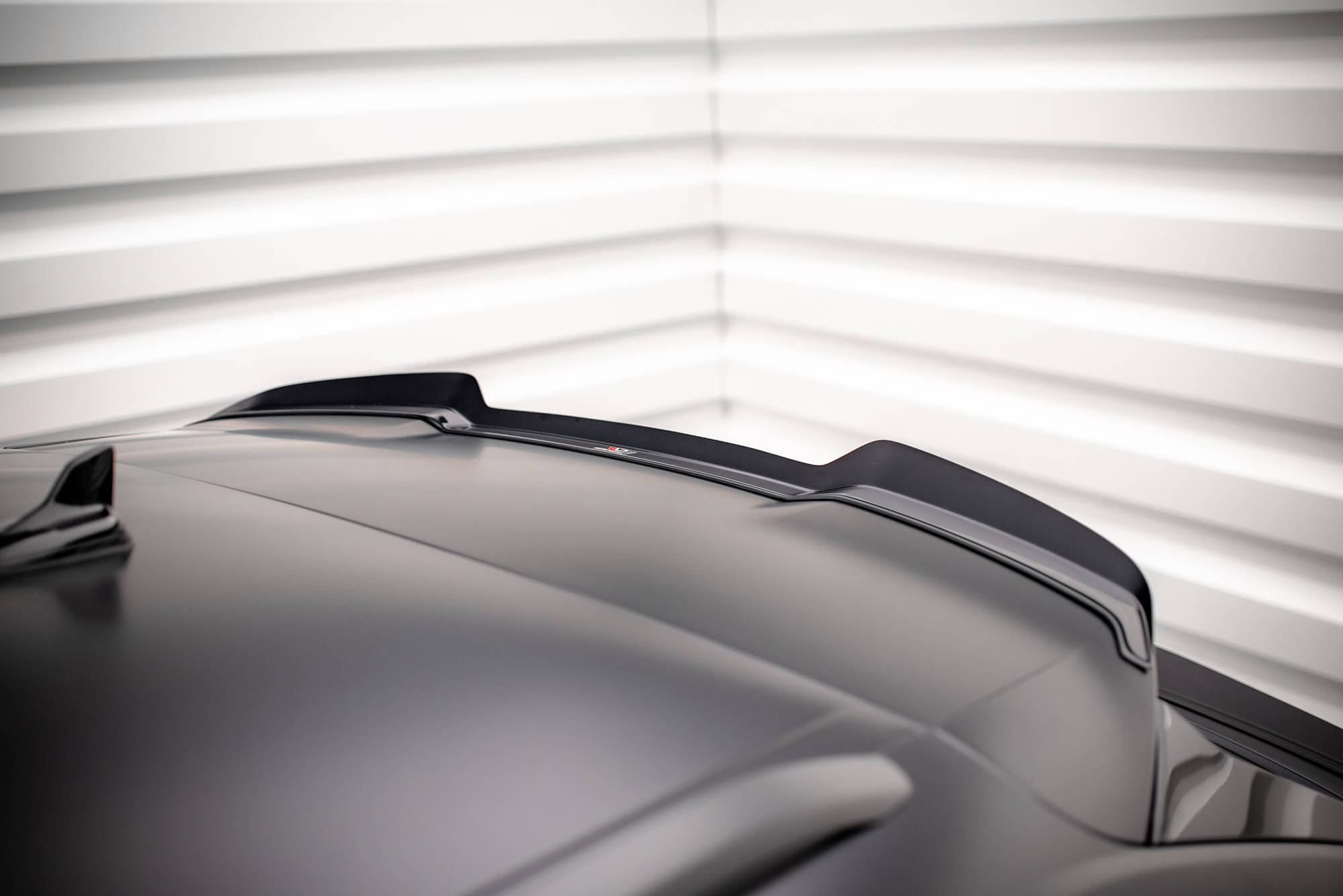 Oberer Heck Spoiler Aufsatz Abrisskante passend für Audi RSQ8 Mk1 FL schwarz Hochglanz