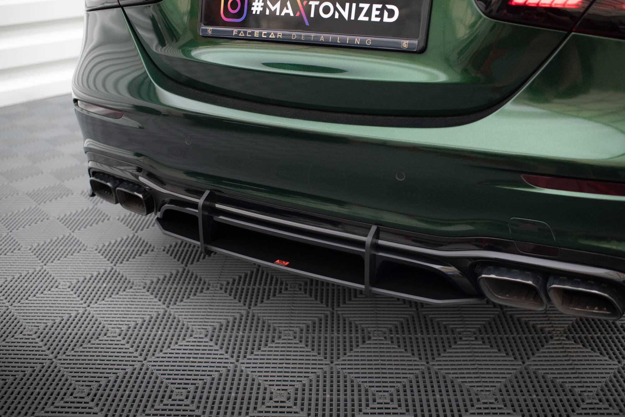 Street Pro Heckschürze Heck Ansatz Diffusor passend für Mercedes-AMG E63 W213 FL rot