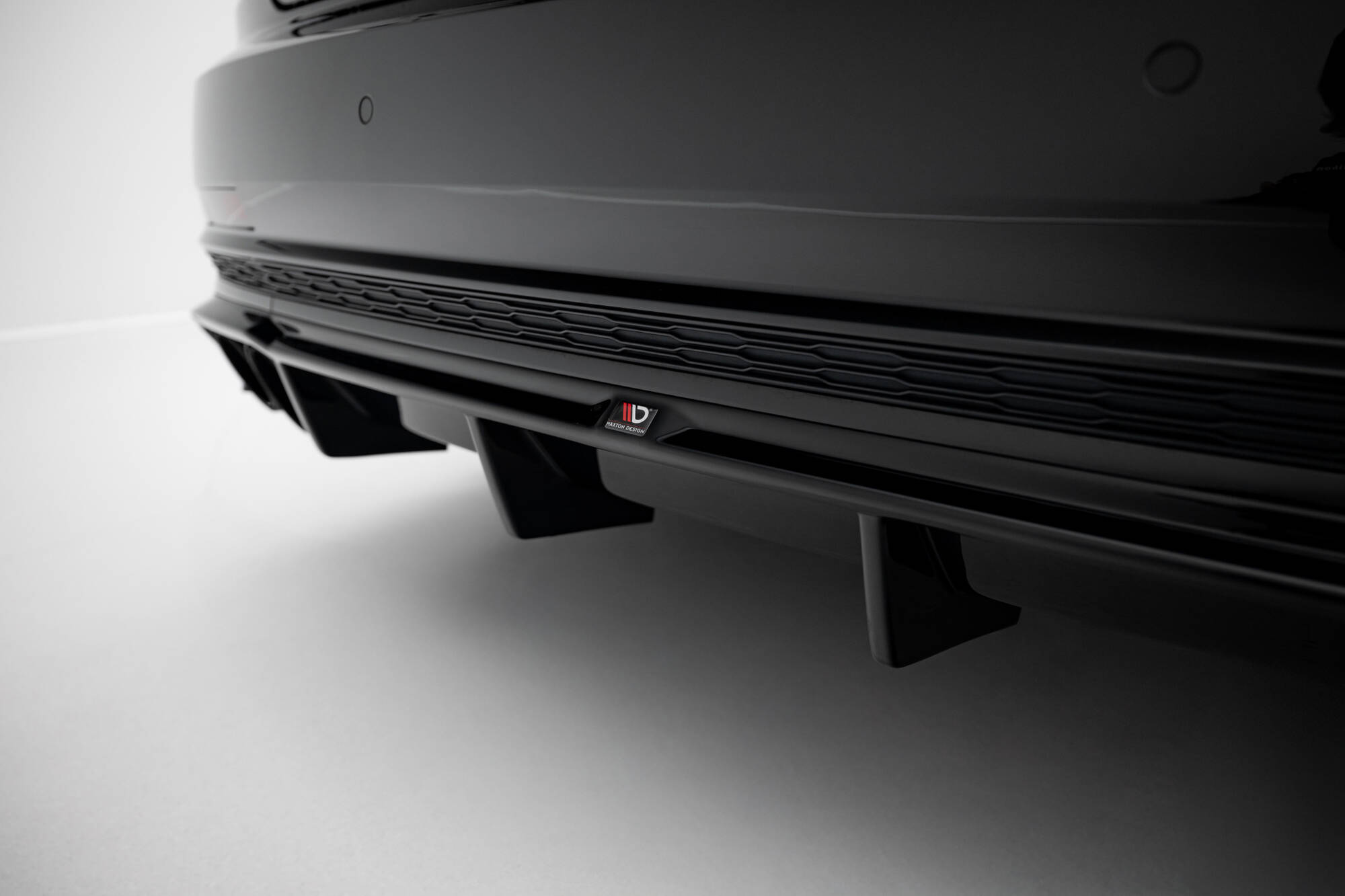Street+ Heck Ansatz Diffusor passend für Audi S8 D5 schwarz Hochglanz