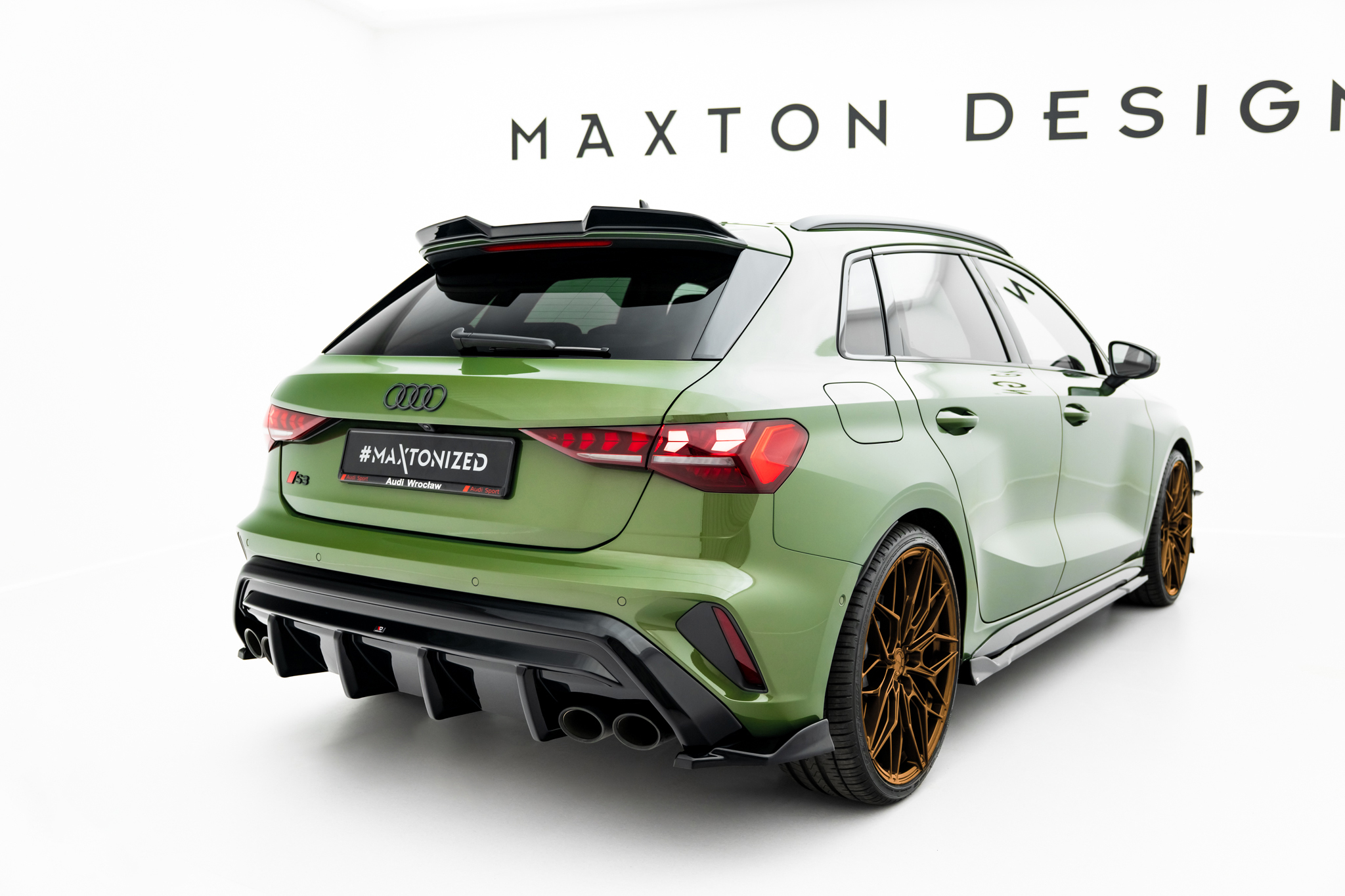 Street+ Heck Ansatz Flaps V.4 passend für Audi S3 Sportback 8Y FL schwarz Hochglanz
