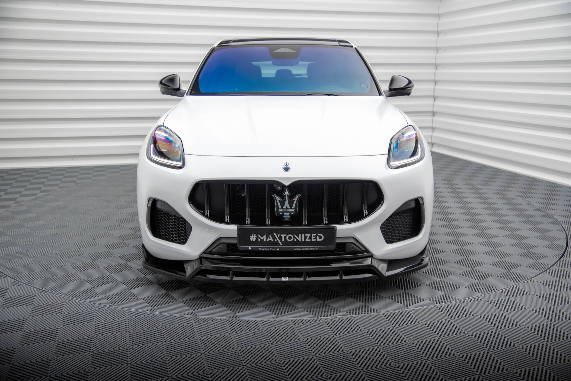 Frontlippe passend für Maserati Grecale GT / Modena Mk1 schwarz Hochglanz