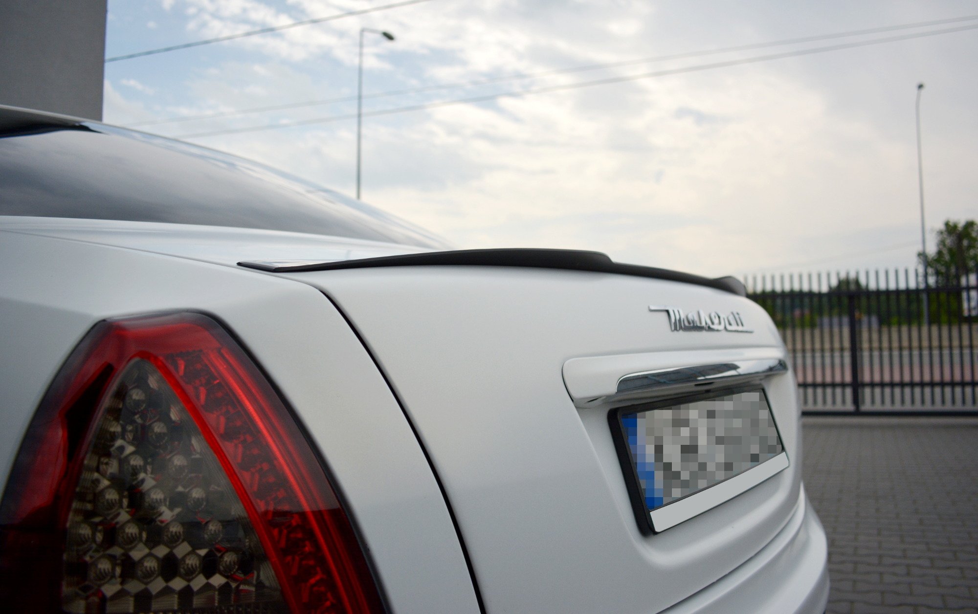 Heckspoiler Lippe passend für Maserati QUATTROPORTE MK5 FL schwarz Hochglanz
