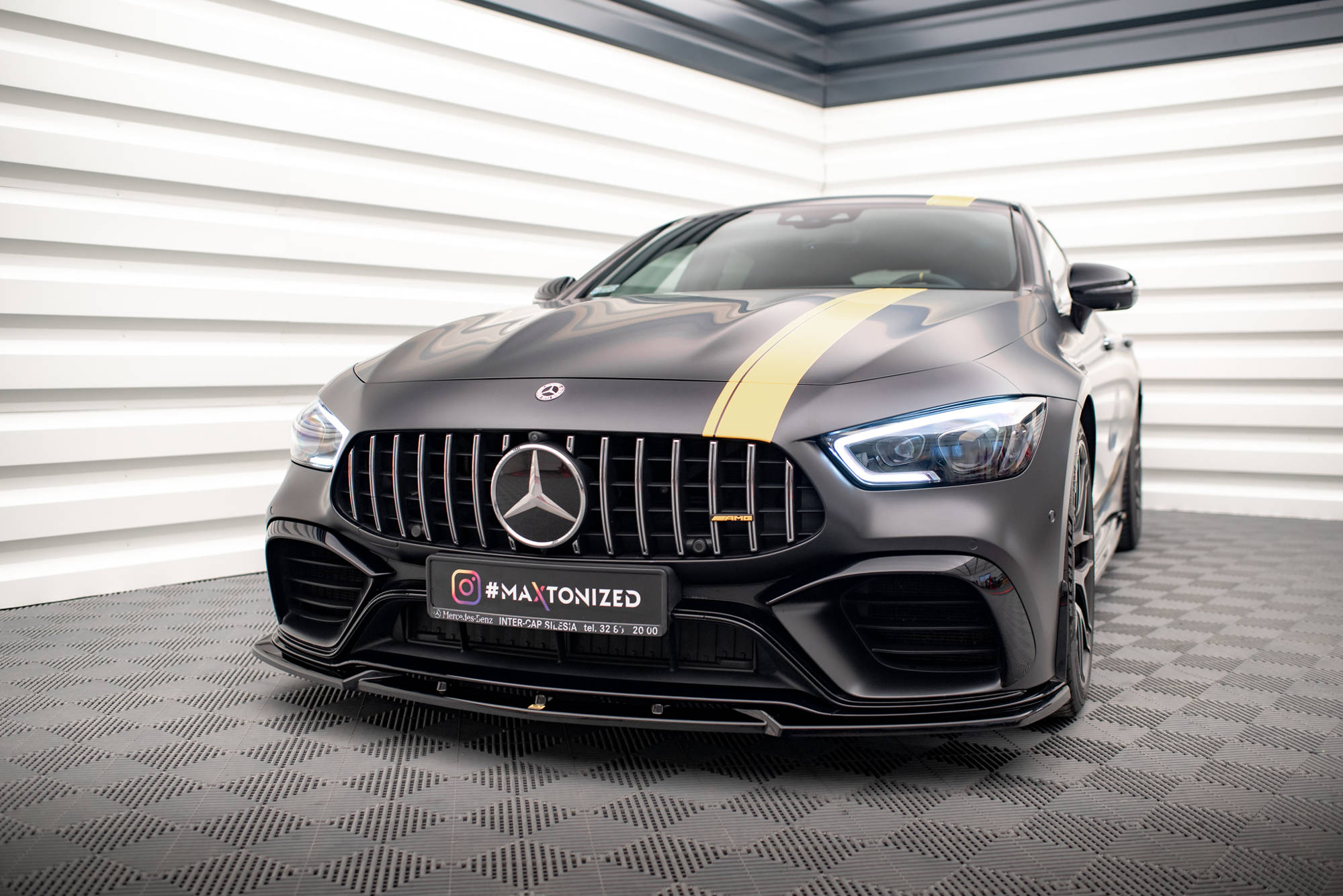 Street+ Spoilerlippe Front Ansatz V.3 passend für Mercedes-AMG GT 63S 4 Door Coupe Aero X290 schwarz Hochglanz