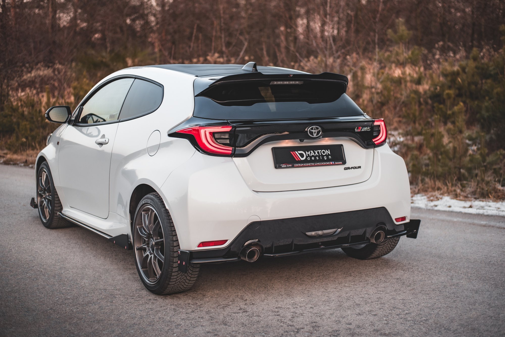 Street+ Heck Ansatz Diffusor + Flaps V.2 passend für Toyota GR Yaris Mk4 schwarz matt
