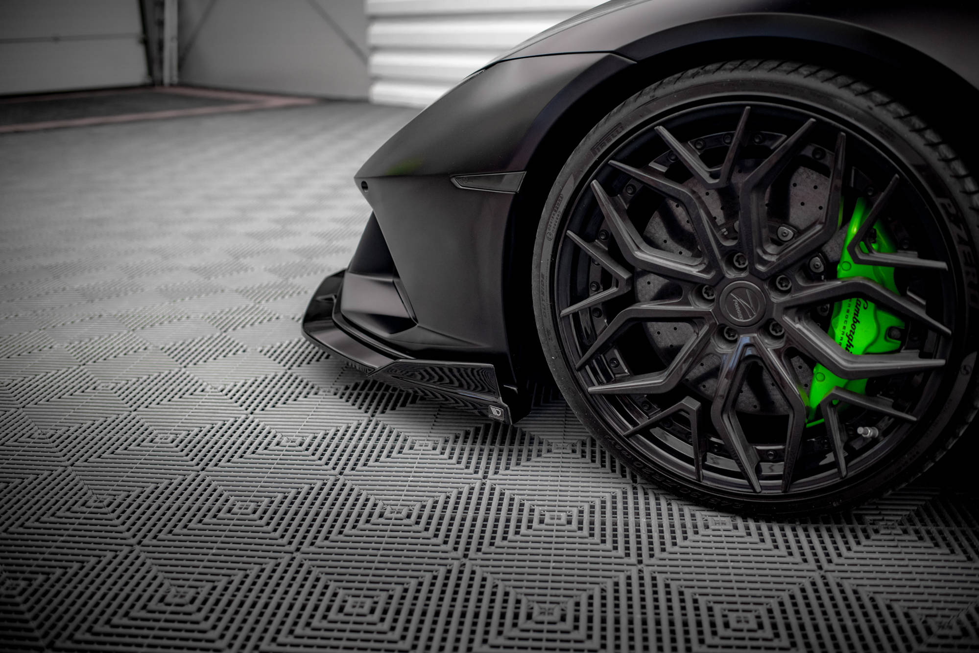 Frontlippe passend für Lamborghini Huracan EVO AWD schwarz Hochglanz