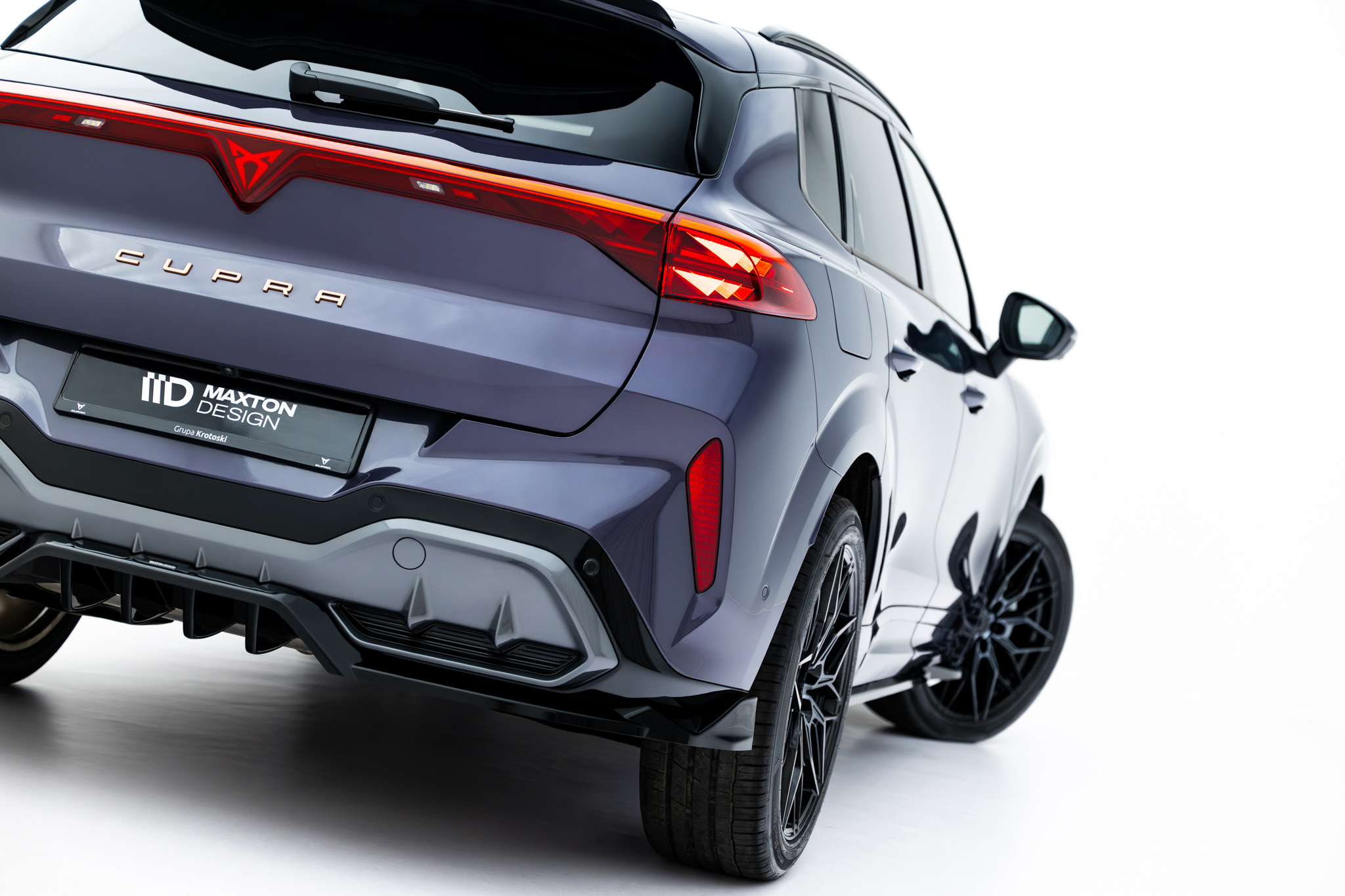 Diffusor Heckansatz V.1 passend für CUPRA Terramar Mk1 schwarz Hochglanz