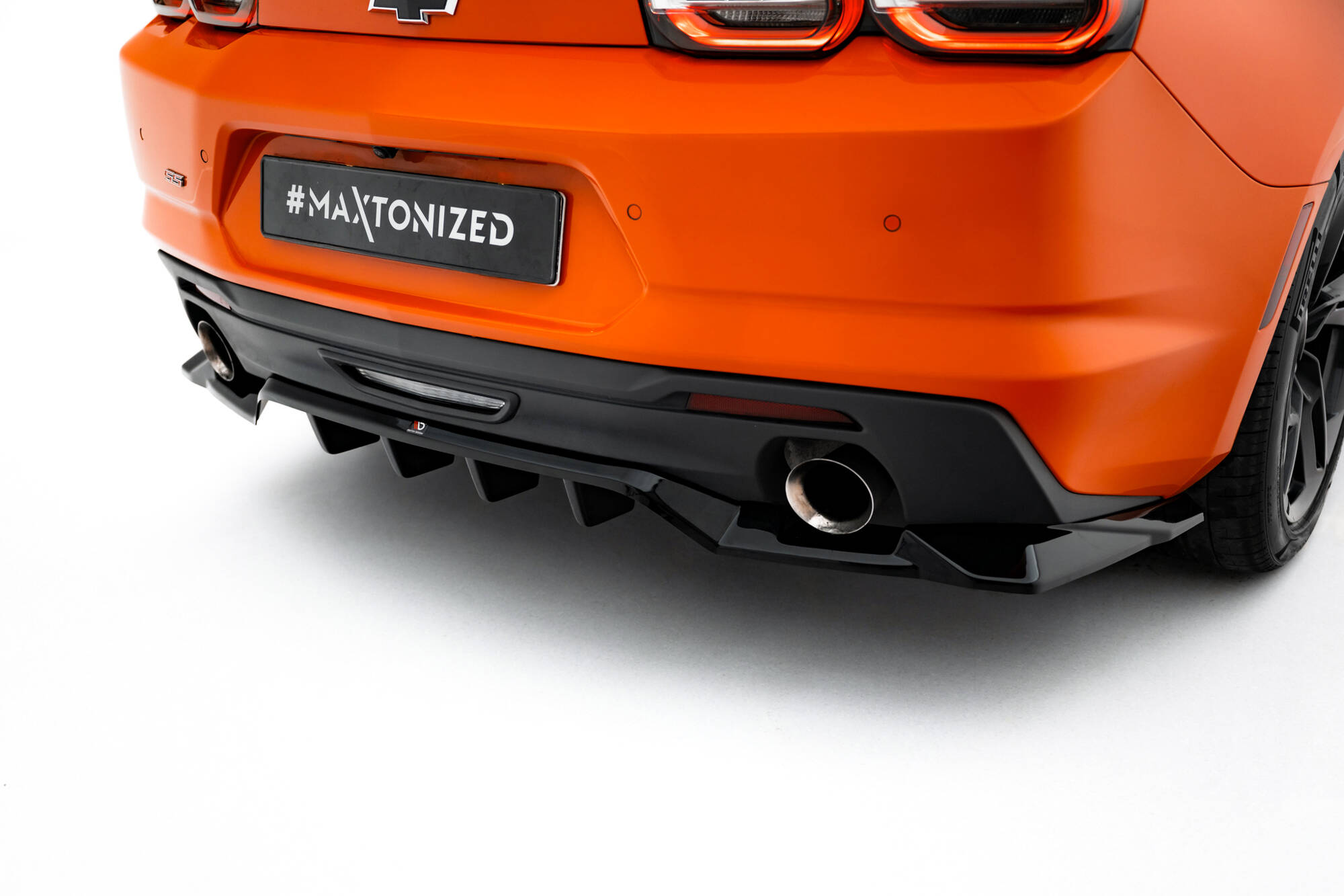 Street+ Mittlerer Diffusor RACE Heck Ansatz passend für Chevrolet Camaro SS Mk6 FL schwarz Hochglanz