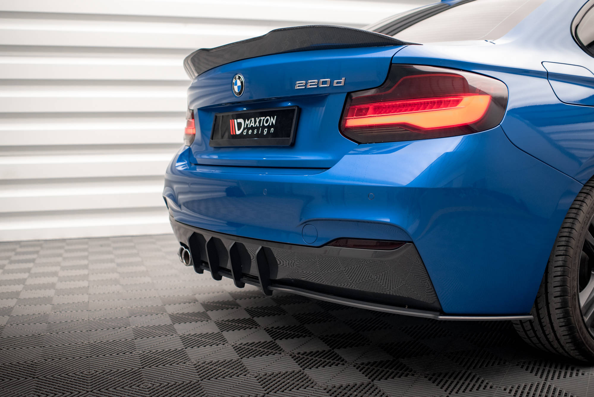 Street Pro Heckschürze Heck Ansatz Diffusor passend für BMW 2 M-Paket F22 schwarz-rot