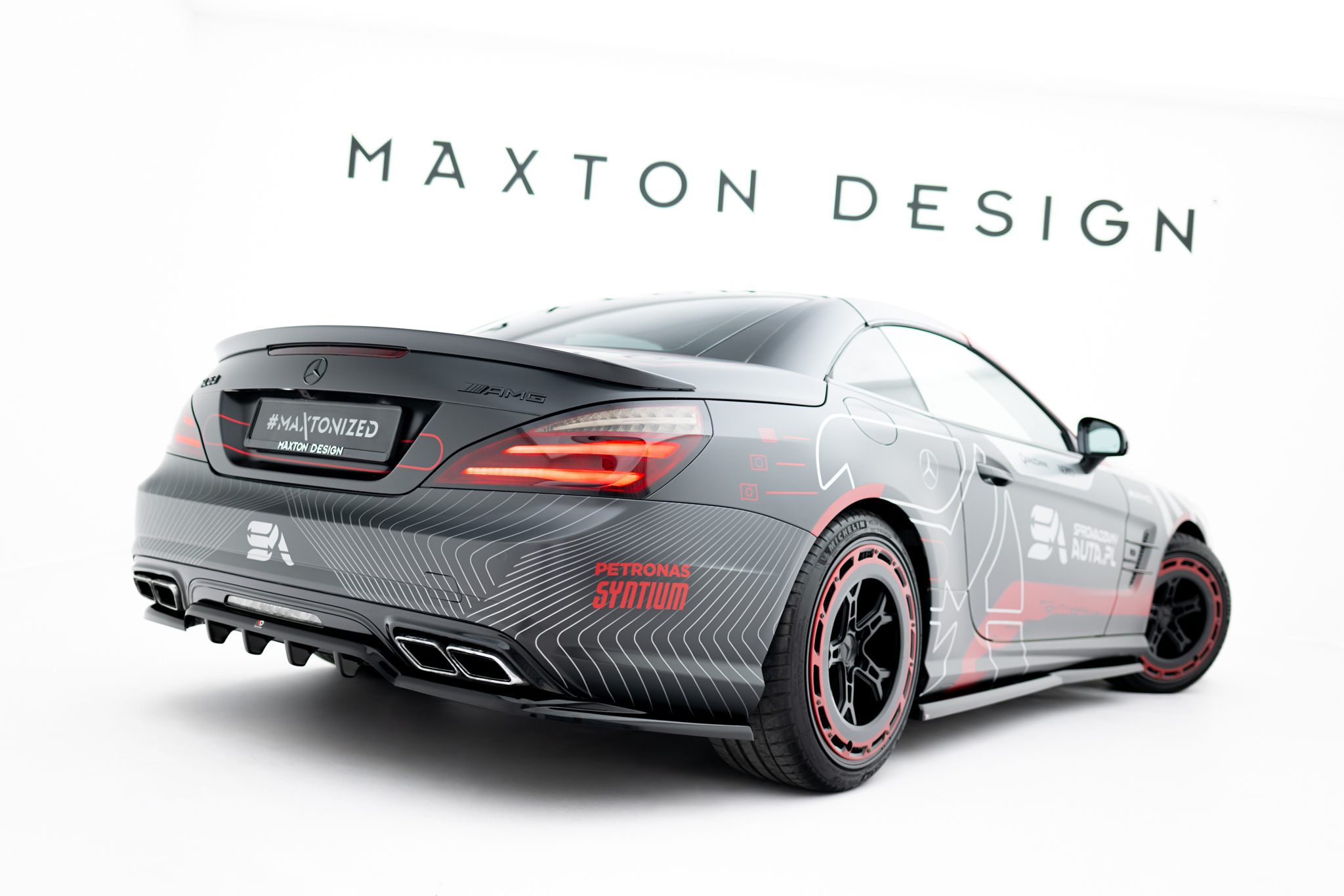 Street+ Mittlerer Diffusor RACE Heck Ansatz passend für Mercedes SL 63 AMG R231 schwarz Hochglanz