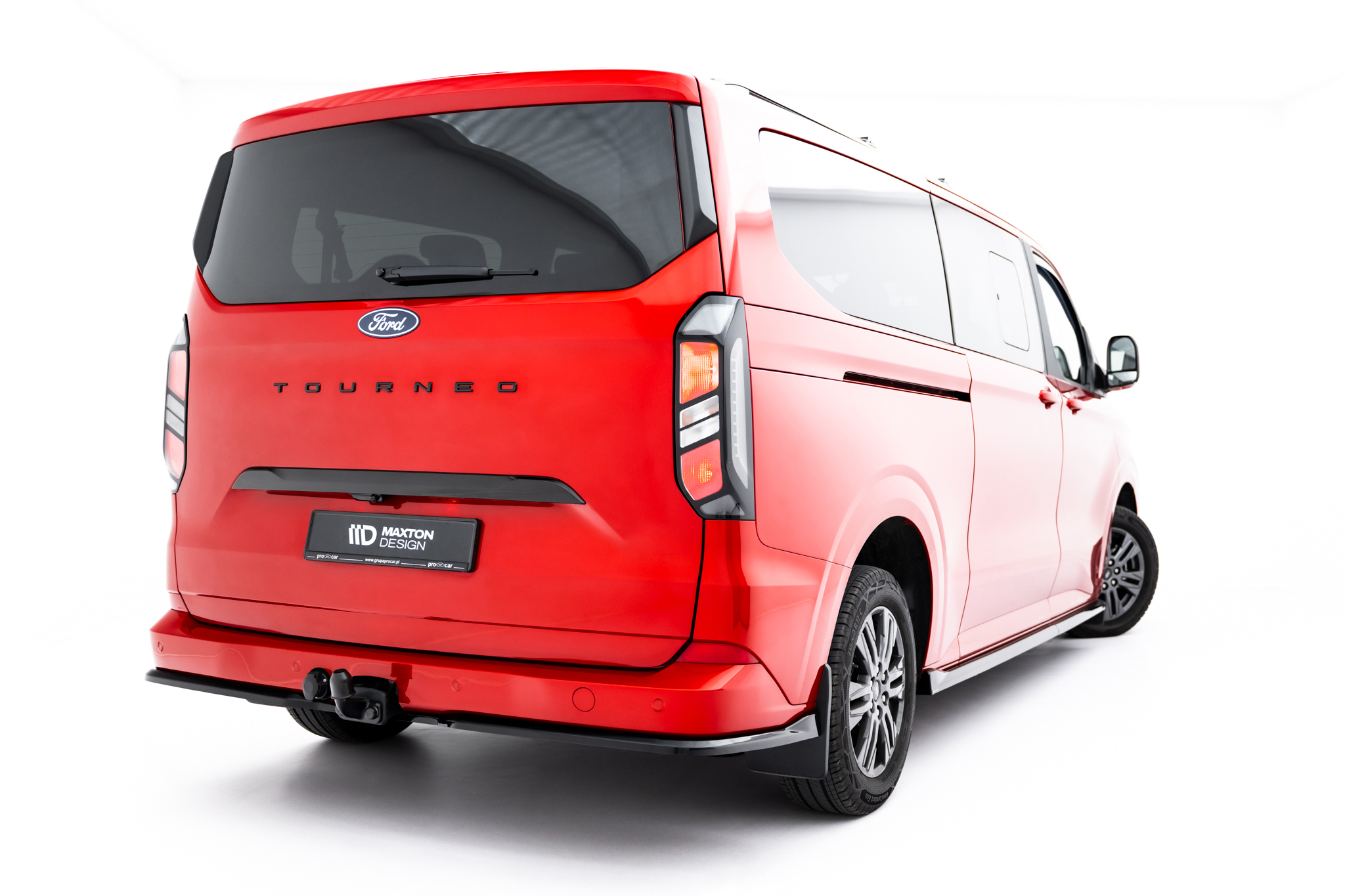 Street+ Heck Ansatz Flaps passend für Ford Transit Custom / Tourneo Custom Mk2 schwarz Hochglanz