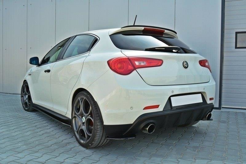 Street+ Heck Ansatz Flaps passend für Alfa Romeo Giulietta Zender schwarz Hochglanz