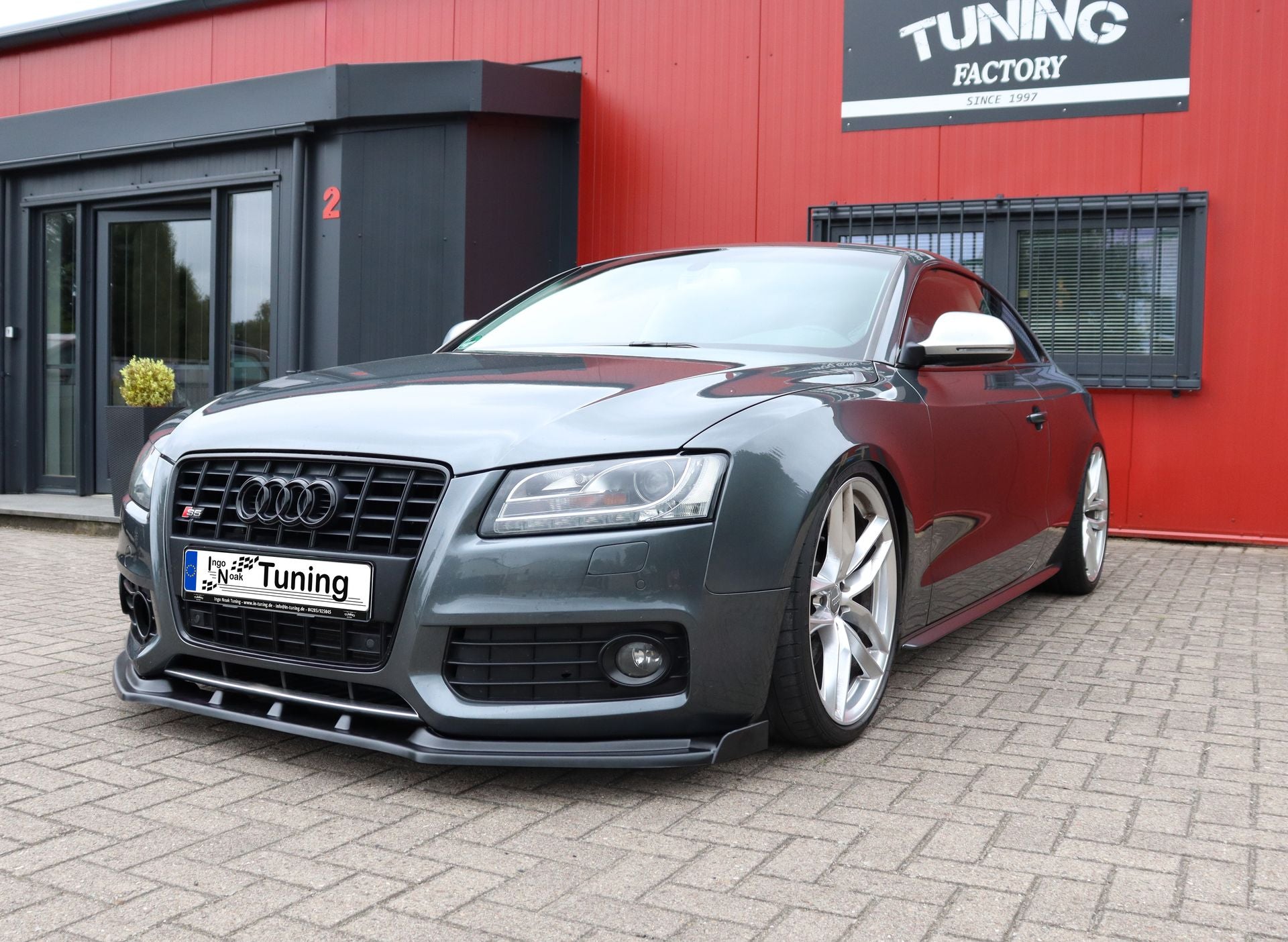 Cuplippe Frontspoilerlippe mit Wings aus ABS für Audi A5 B8 Carbon Optik
