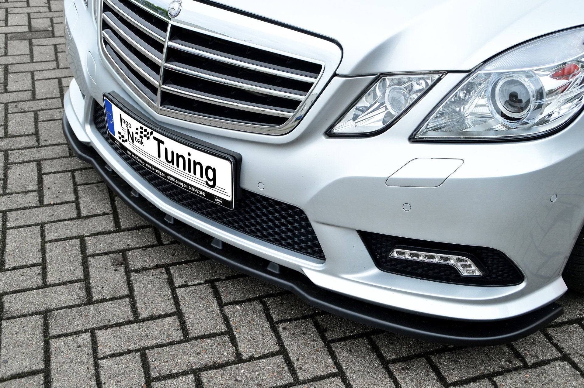 CUP Frontspoilerlippe für E Klasse AMG W212 S212 V212 A207 C207 Bj. 2009-2013 Carbon Optik