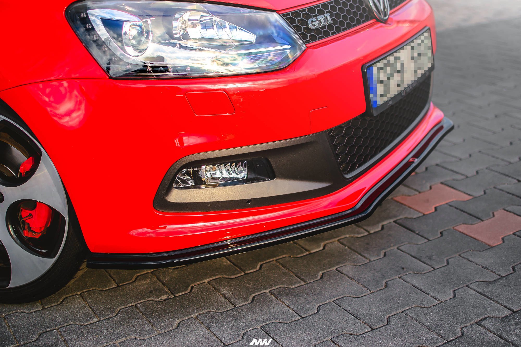 Front Ansatz V.2 für VW Polo GTI Mk5 schwarz Hochglanz