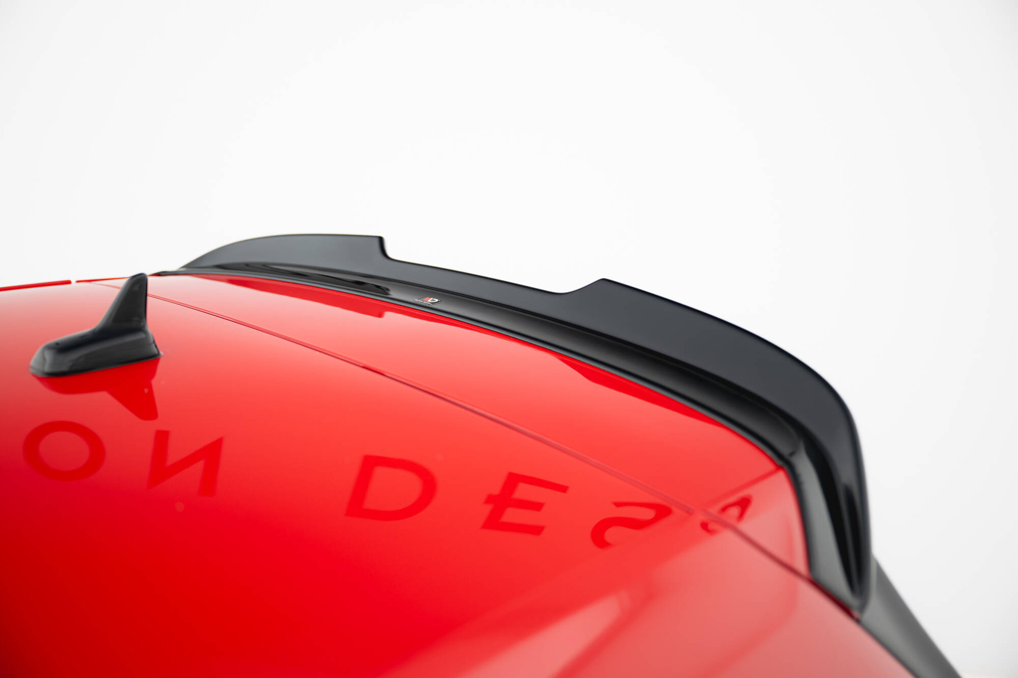 Spoiler CAP V.2 für VW Golf R / R-Line / GTI / GTD Mk7 / Mk7 Facelift schwarz Hochglanz