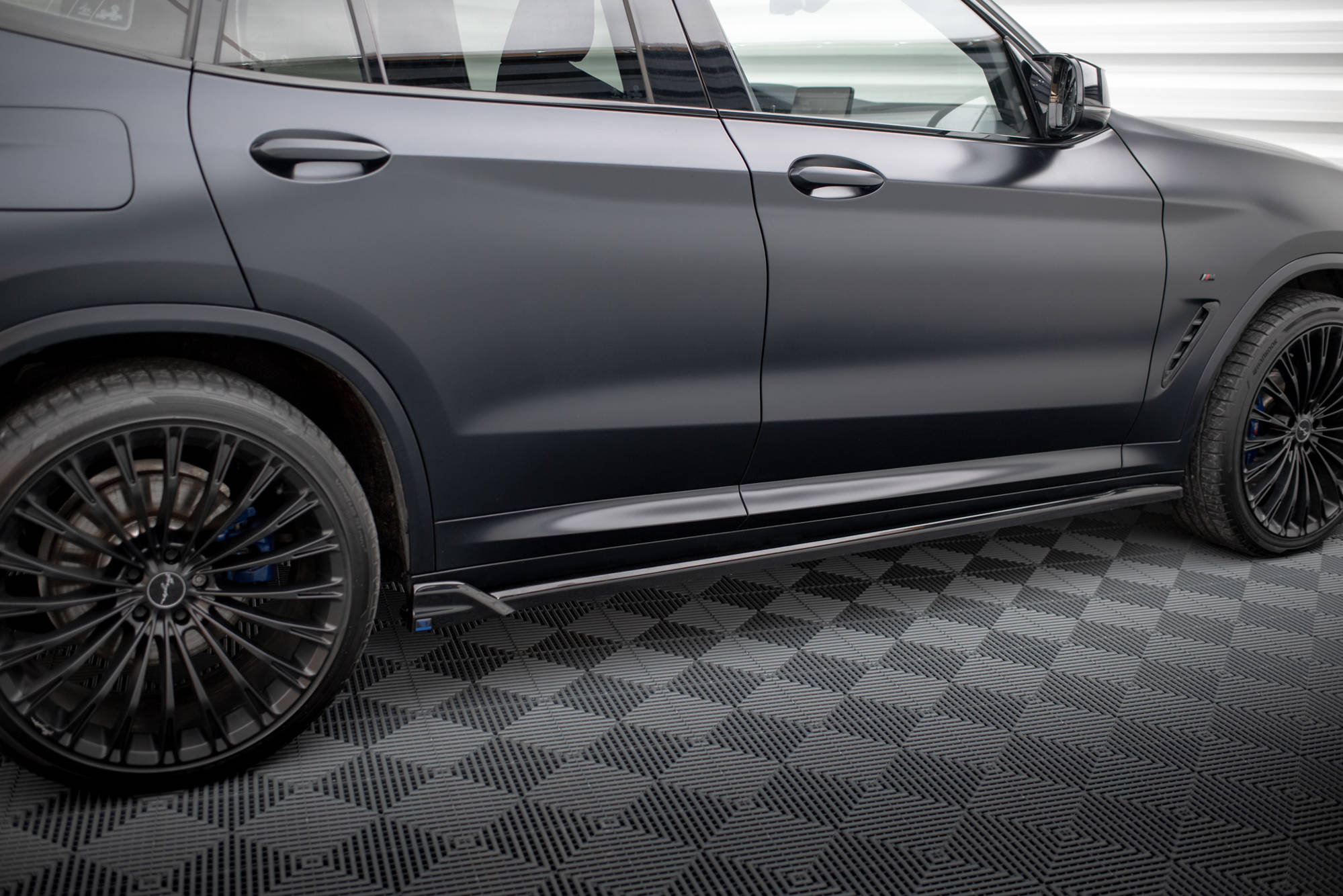 Street+ Seitenschweller Leisten passend für BMW X3 M-Paket G01 FL schwarz Hochglanz