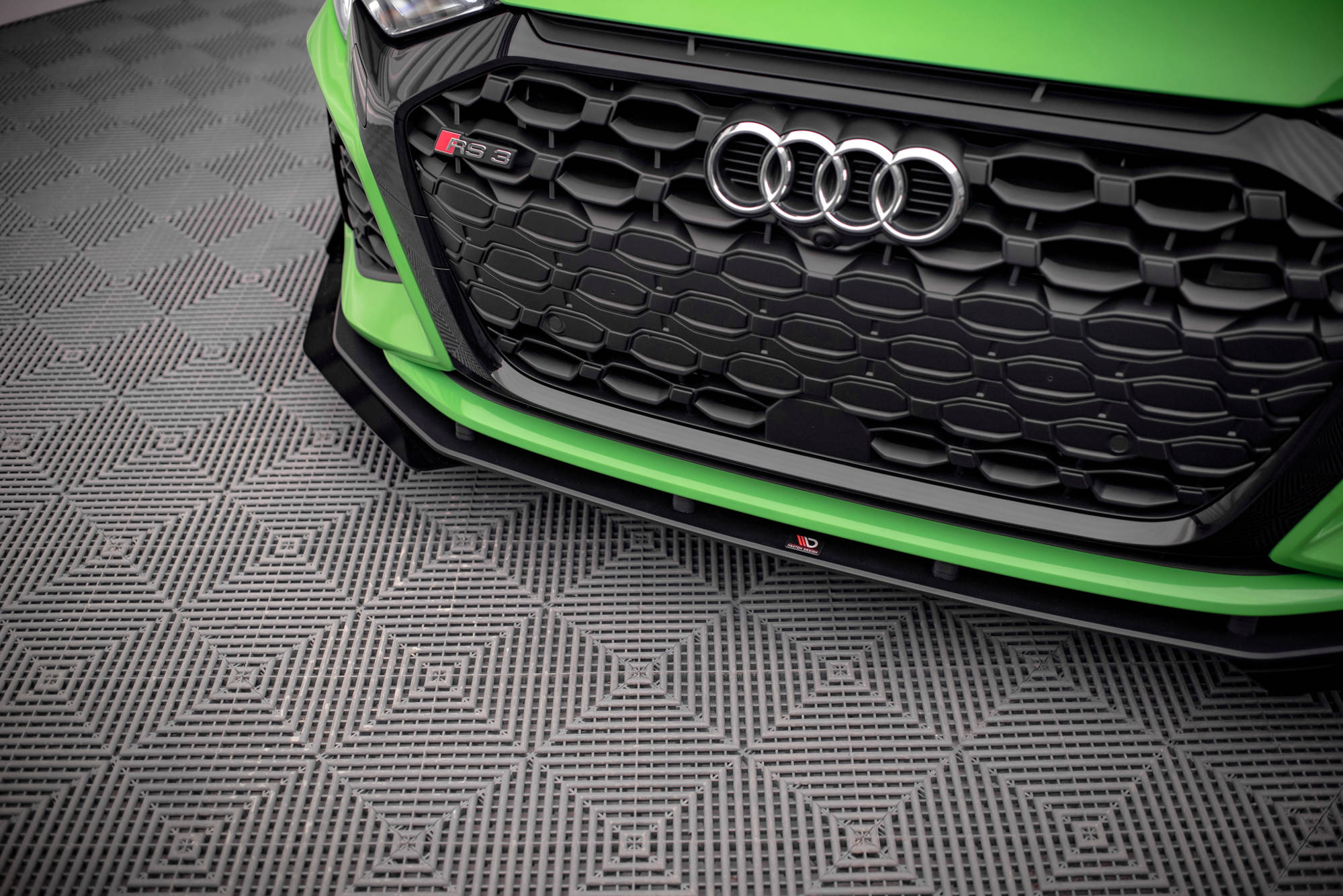 Street Pro Spoilerlippe Front Ansatz + Flaps V.1 passend für Audi RS3 8Y schwarz Hochglanz
