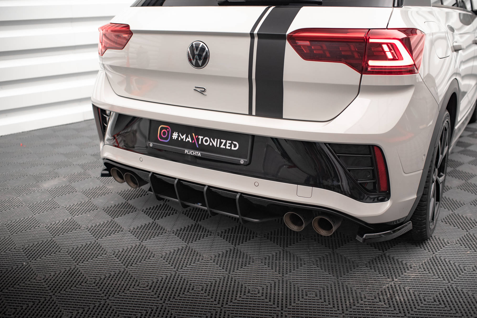 Street Pro Heckschürze Heck Ansatz Diffusor passend für VW T-Roc R Mk1 FL rot