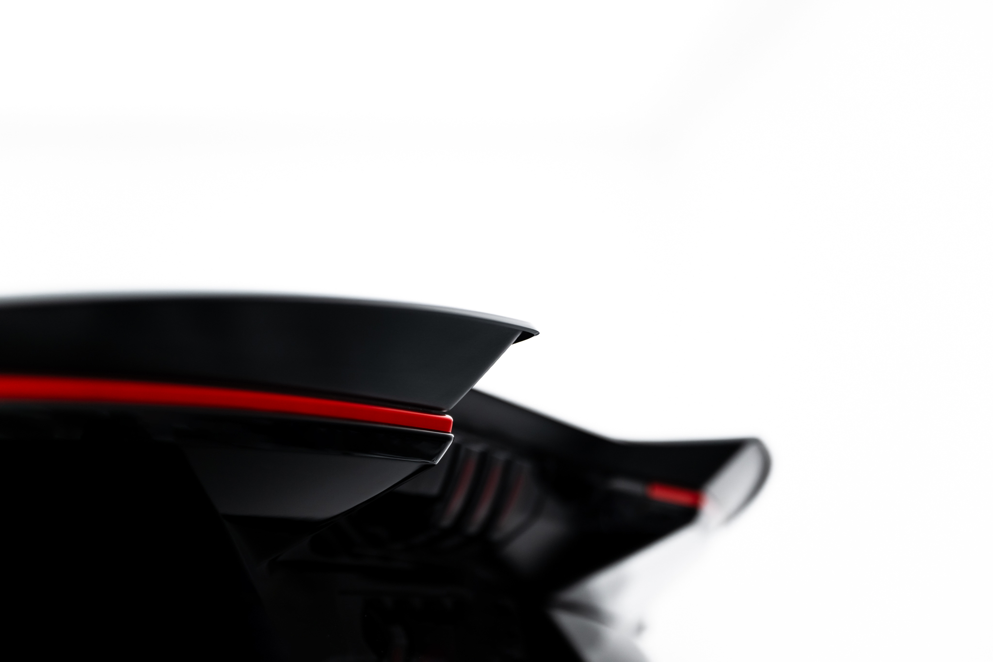 Heckspoiler Lippe passend für Forthing T-Five Mk1 schwarz Hochglanz