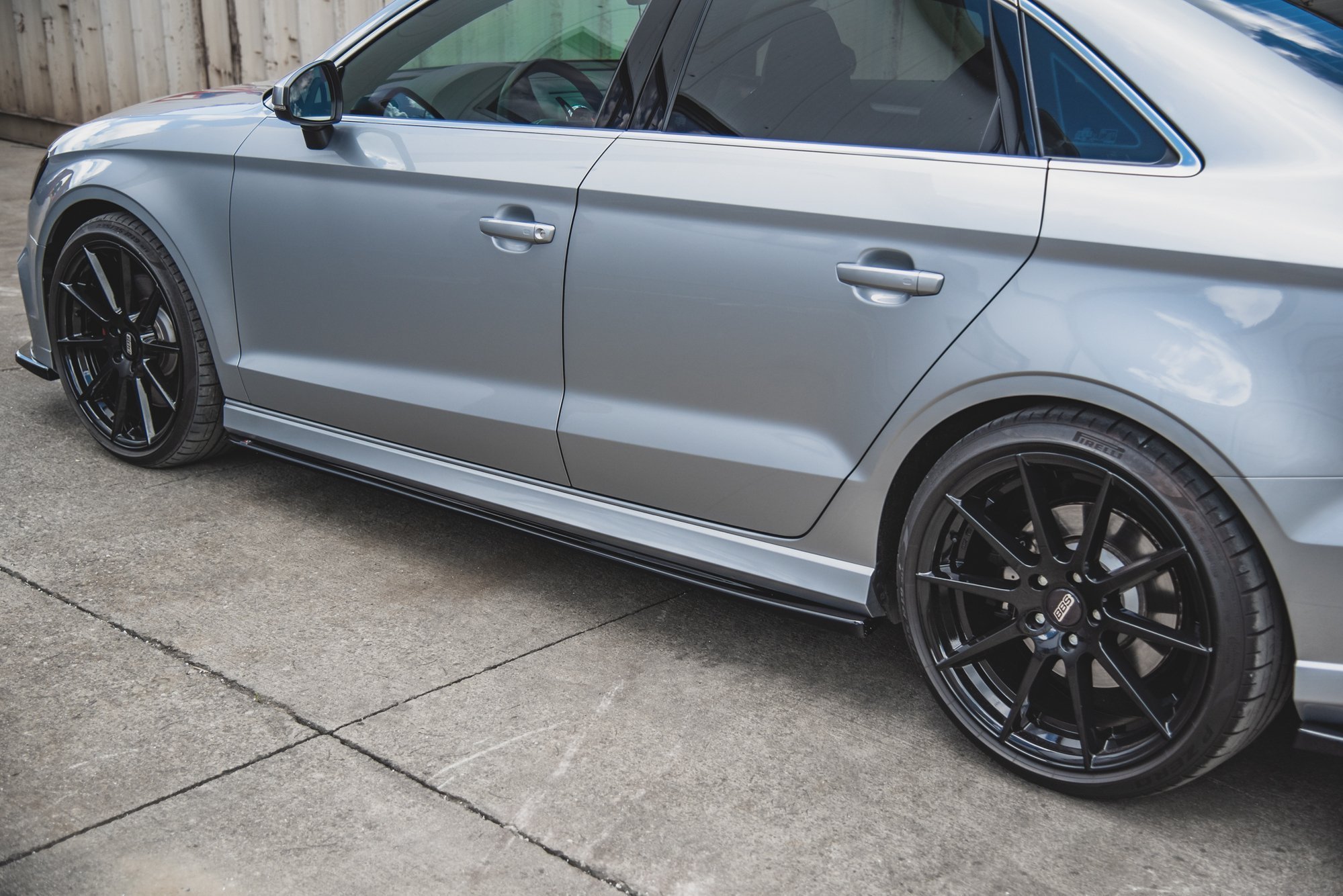 Seitenschweller Ansatz V.2 für Audi S3 / A3 S-Line Limousine 8V Facelift schwarz Hochglanz