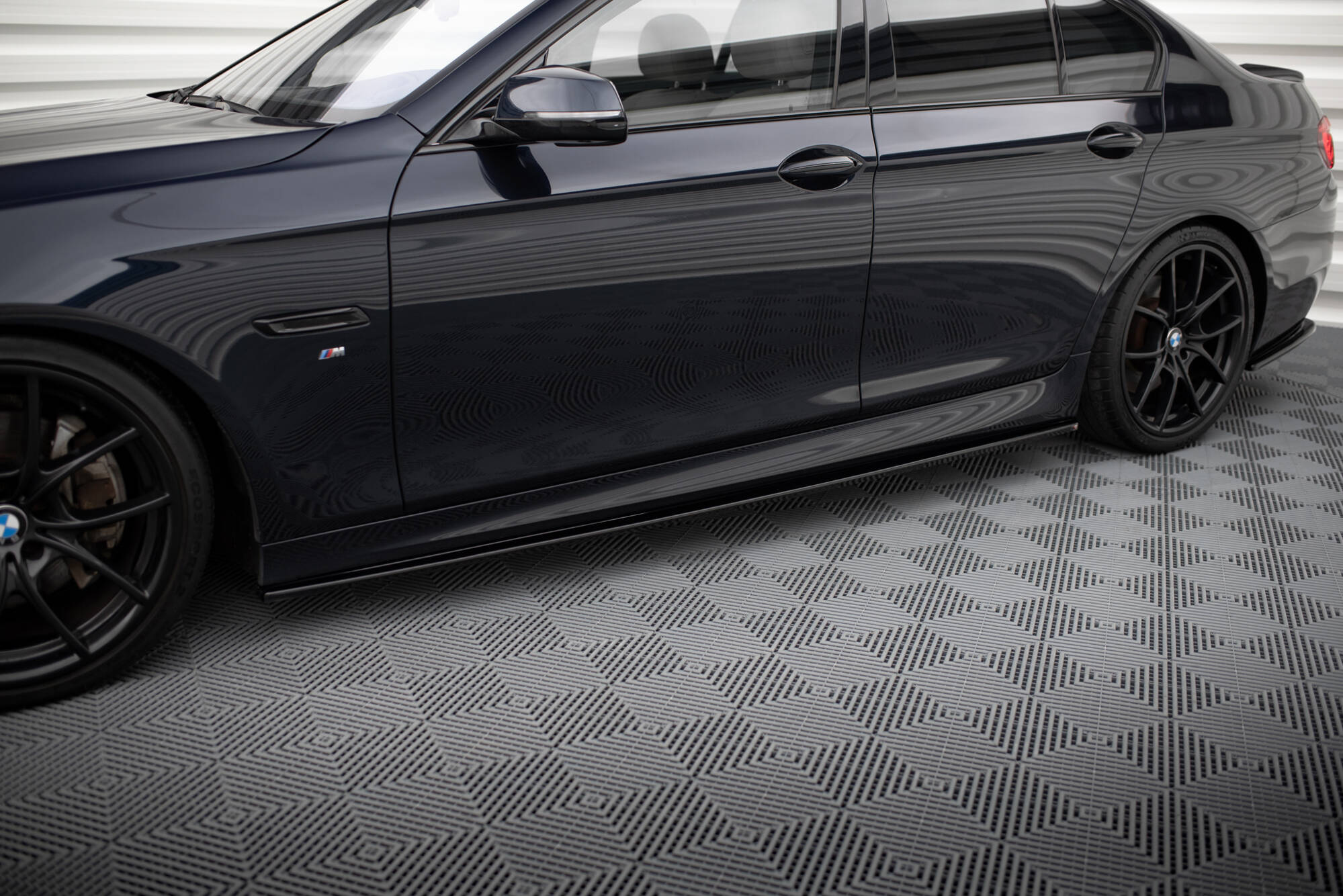 Street+ Seitenschweller Leisten passend für BMW 5er F10/ F11 M-POWER/ M Paket schwarz Hochglanz