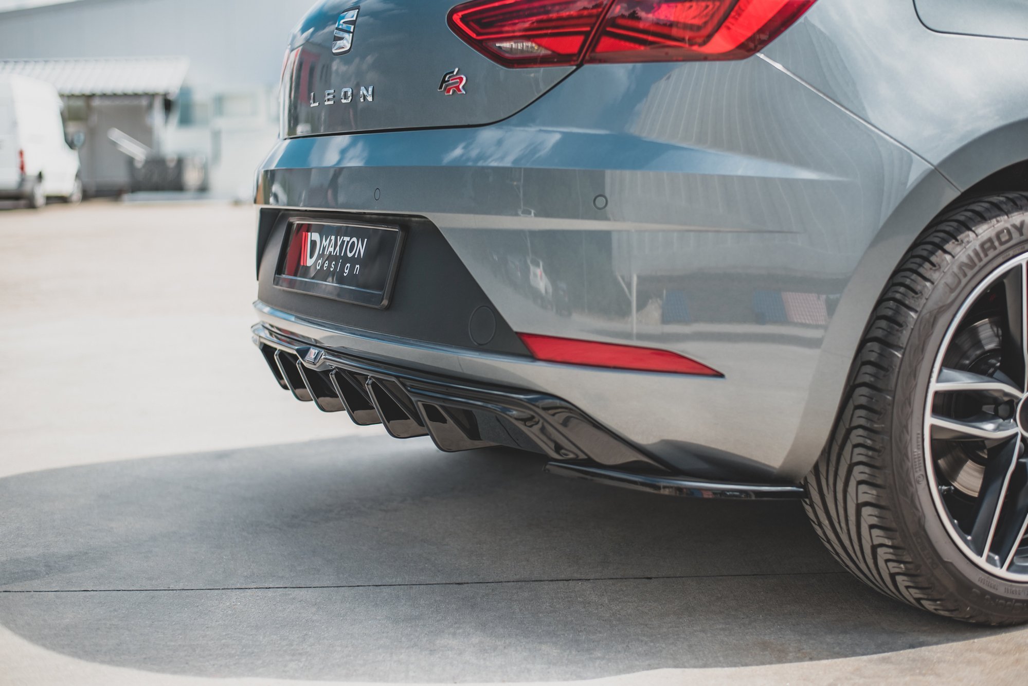 Diffusor Heck Ansatz für SEAT Leon Mk3 FR Facelift schwarz Hochglanz
