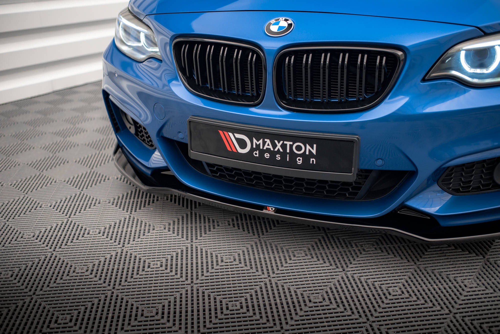 Street+ Spoilerlippe Front Ansatz V.1 passend für BMW 2 M-Paket F22 schwarz Hochglanz