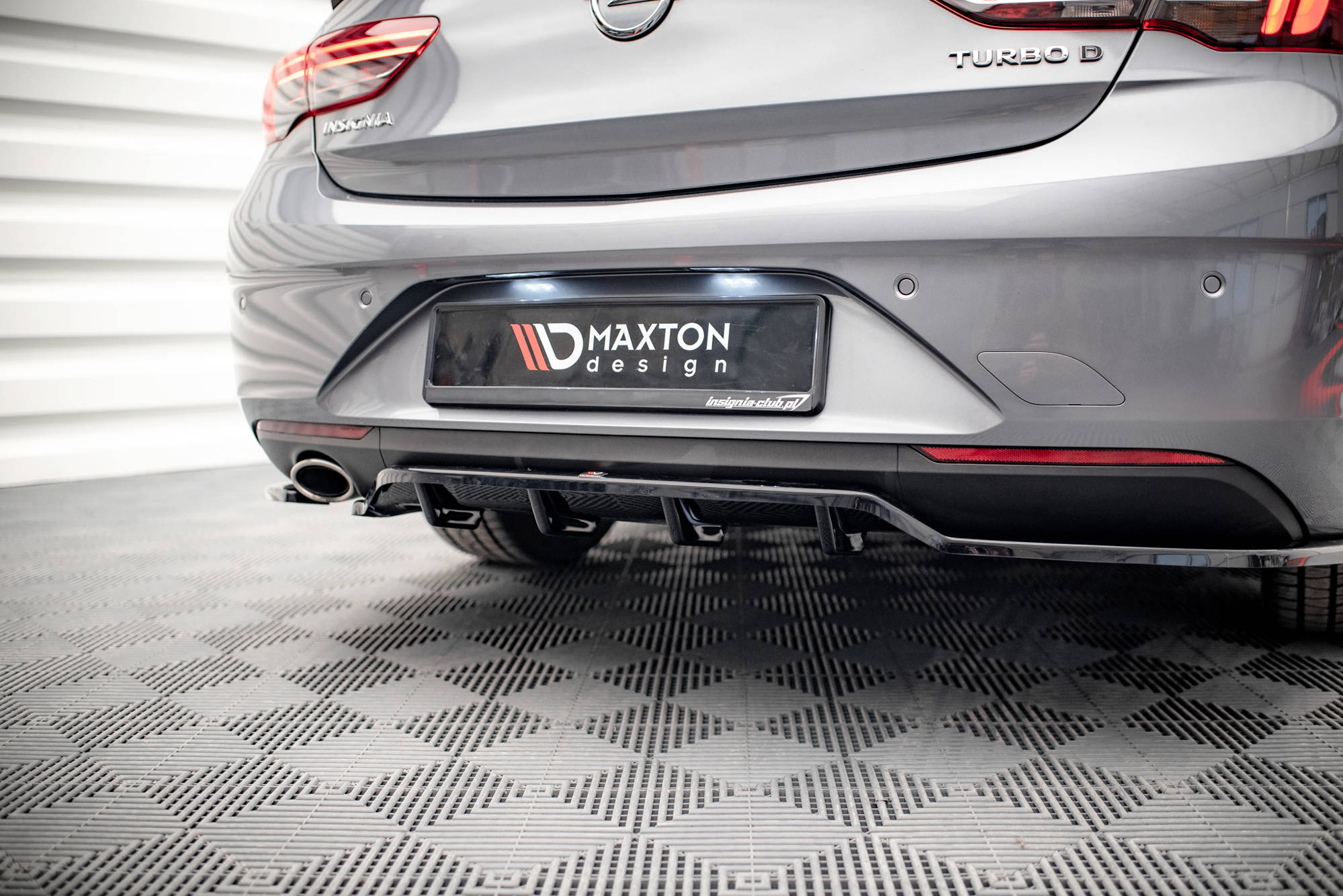 Street+ Mittlerer Diffusor RACE Heck Ansatz passend für Opel Insignia Mk2 schwarz Hochglanz