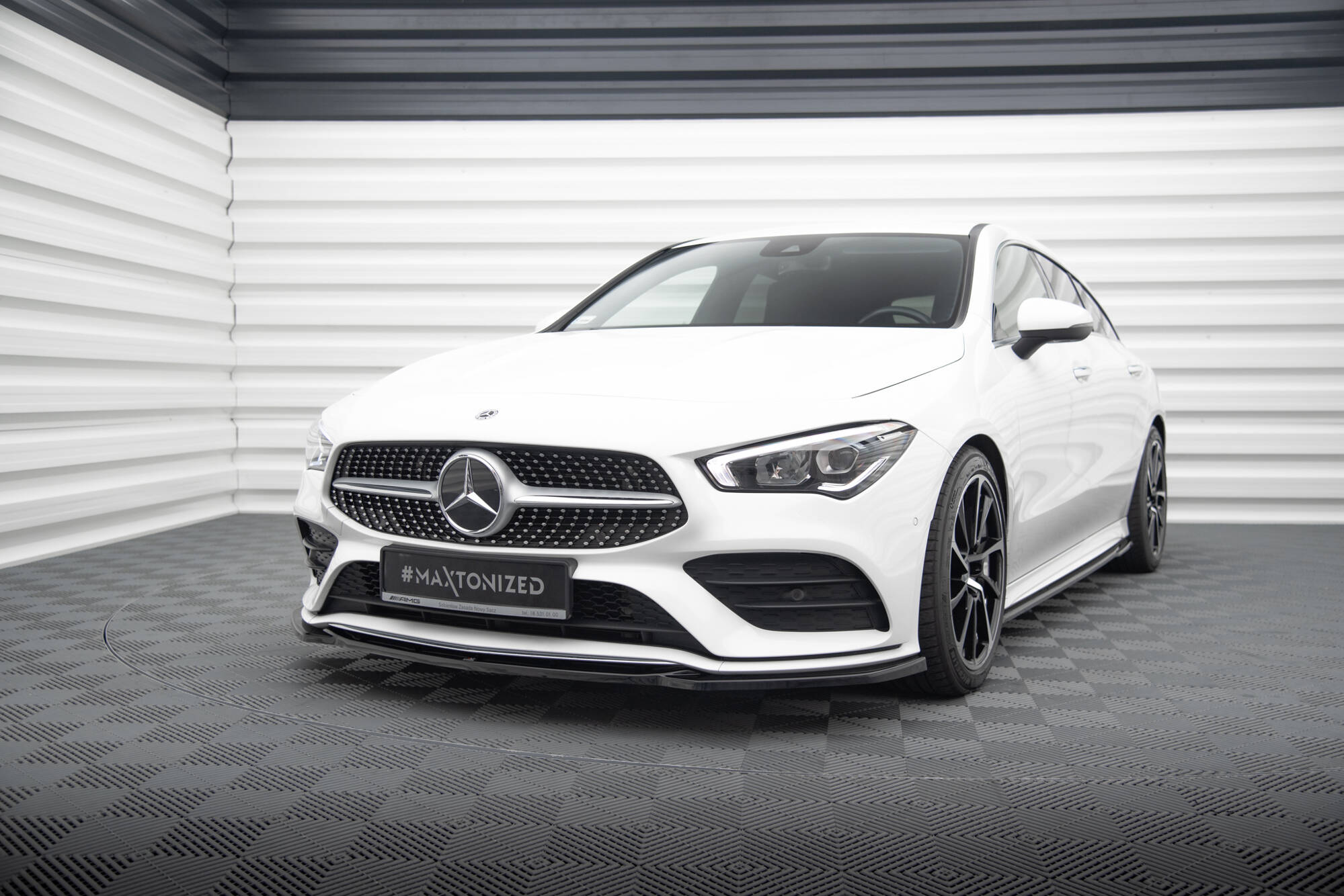 Front Ansatz V.1 für Mercedes-Benz CLA A35 AMG / AMG-Line C118 schwarz Hochglanz