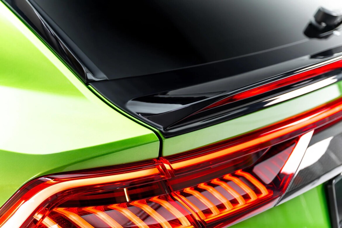 Unterer Heckspoiler Lippe 3D passend für Audi RSQ8 Mk1 /Mk1 Facelift schwarz Hochglanz