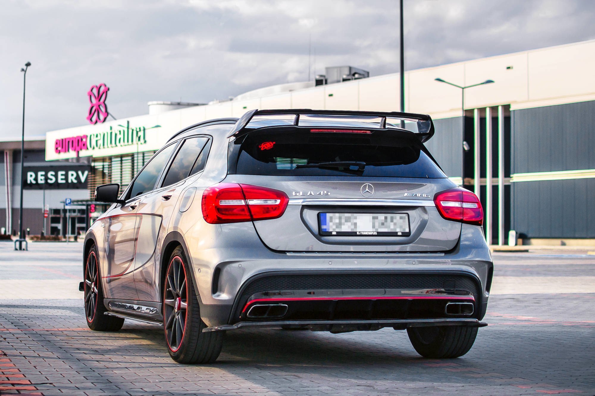Spoiler CAP für Mercedes GLA 45 AMG SUV X156 vor Facelift Carbon Look