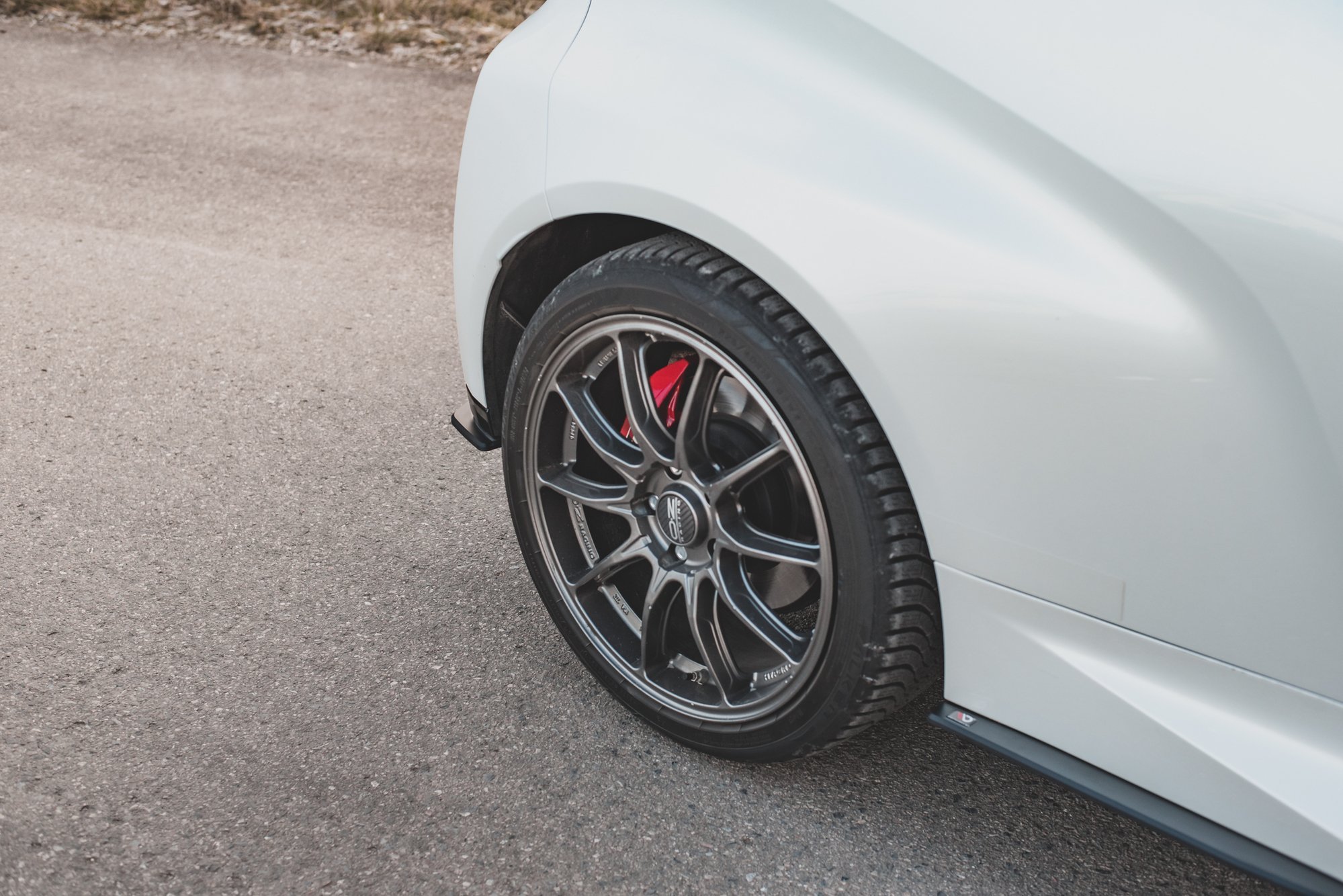 Street Pro Heck Ansatz Flaps passend für Toyota GR Yaris Mk4 rot