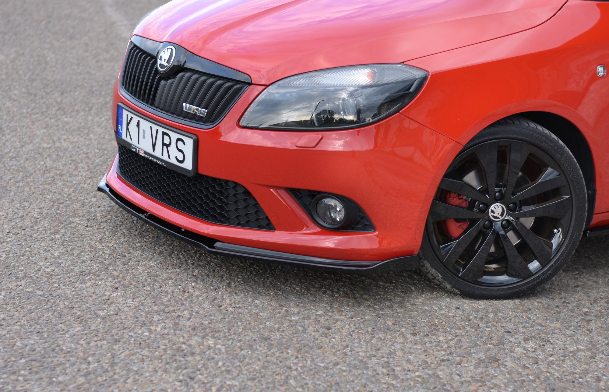 Street+ Spoilerlippe Front Ansatz passend für Skoda Fabia MK2 RS schwarz Hochglanz