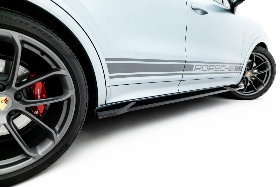 Seitenschweller Ansatz (Paar) passend für Porsche Cayenne GTS / Turbo Sport Pack / Turbo E-Hybrid GT Pack Coupe Mk3 Facelift schwarz Hochglanz