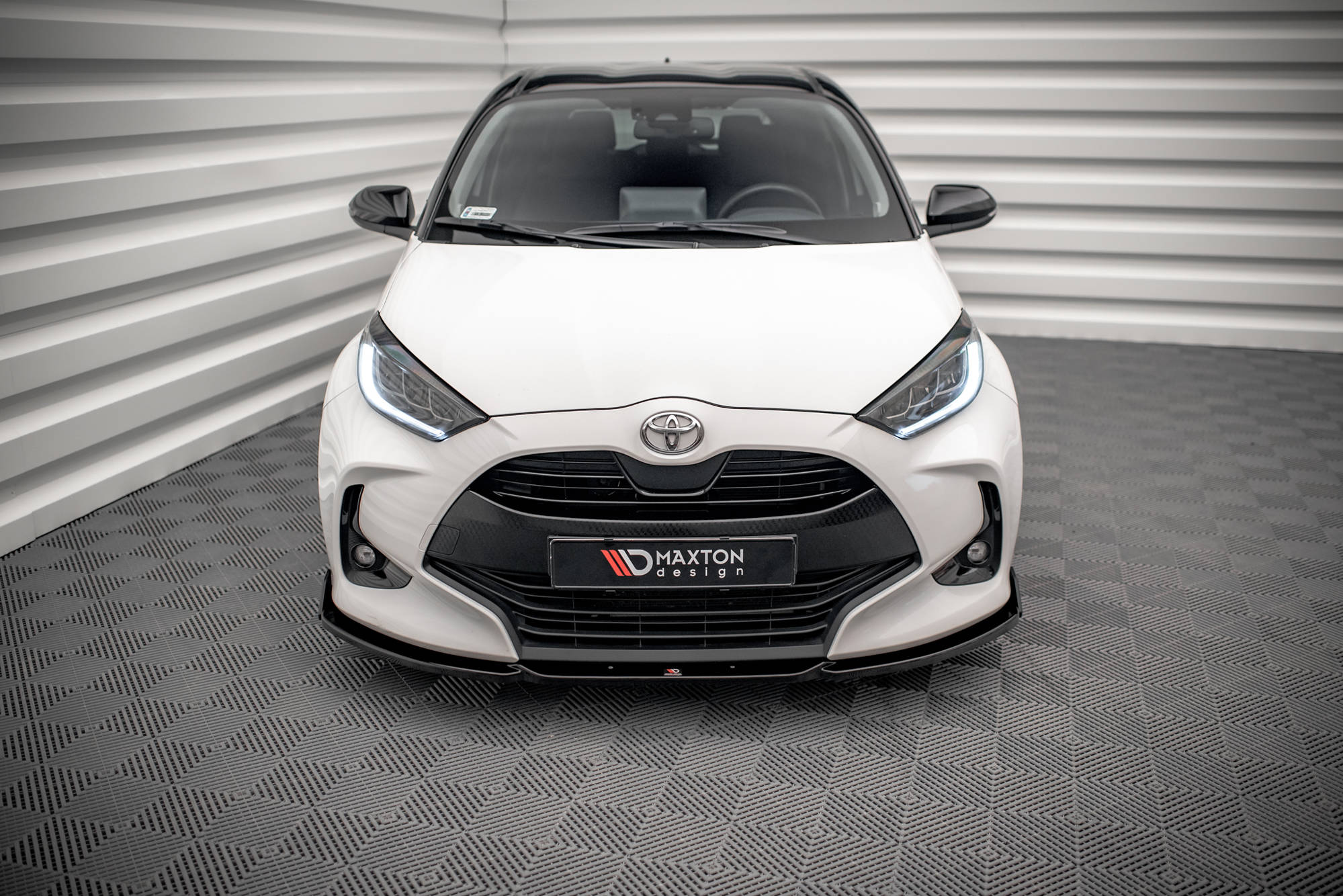Street+ Spoilerlippe Front Ansatz V.1 + Flaps passend für Toyota Yaris Mk4