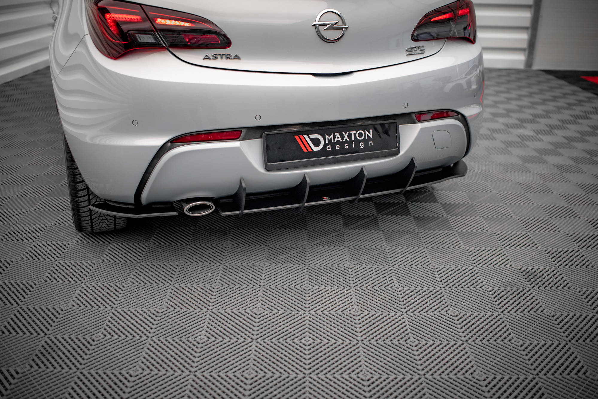 Street Pro Heckschürze Heck Ansatz Diffusor passend für Opel Astra GTC OPC-Line J