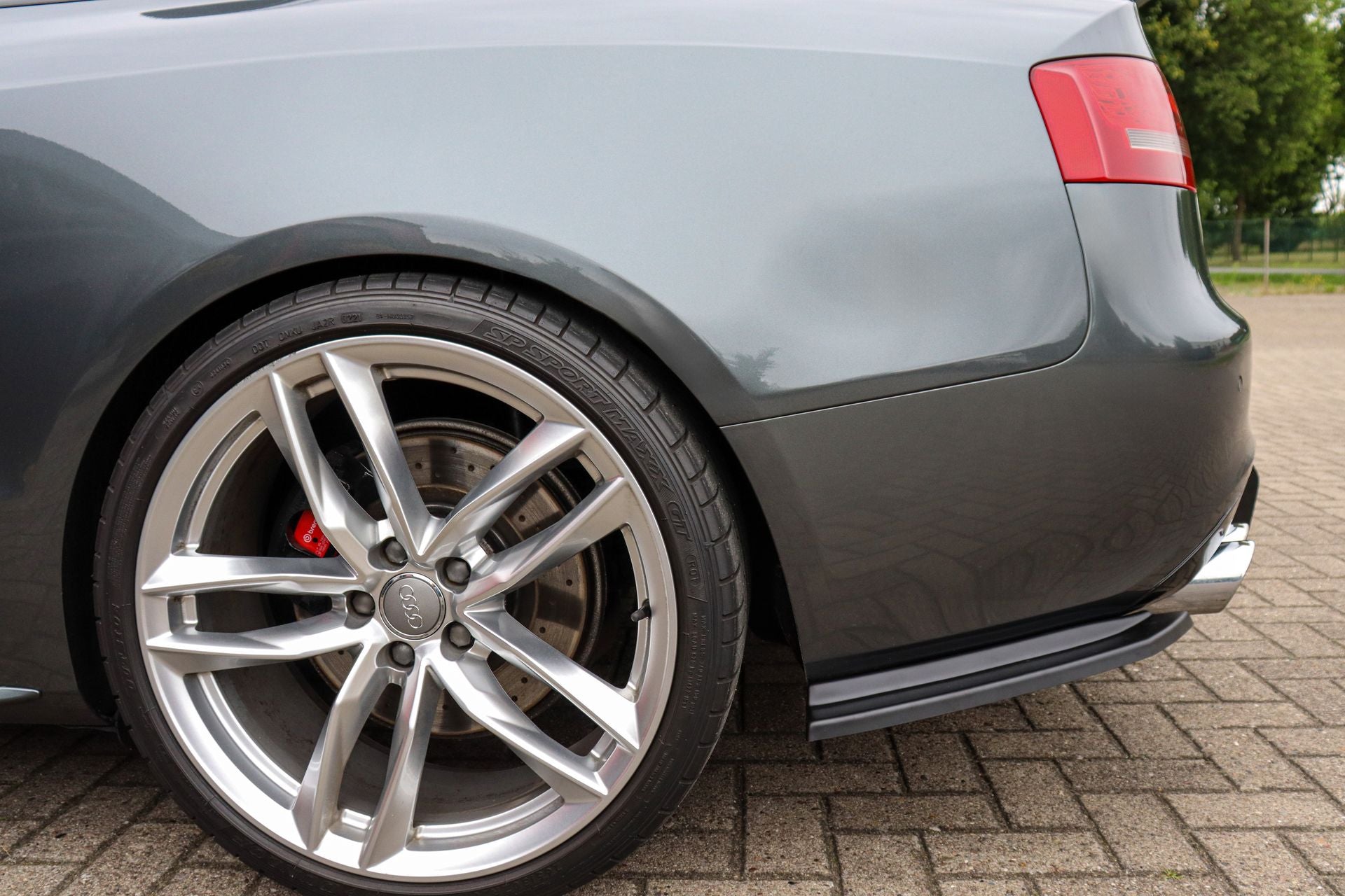 Heckansatz Seitenteile aus ABS für Audi A5 B8 nur für Cabrio / Coupe Carbon Optik