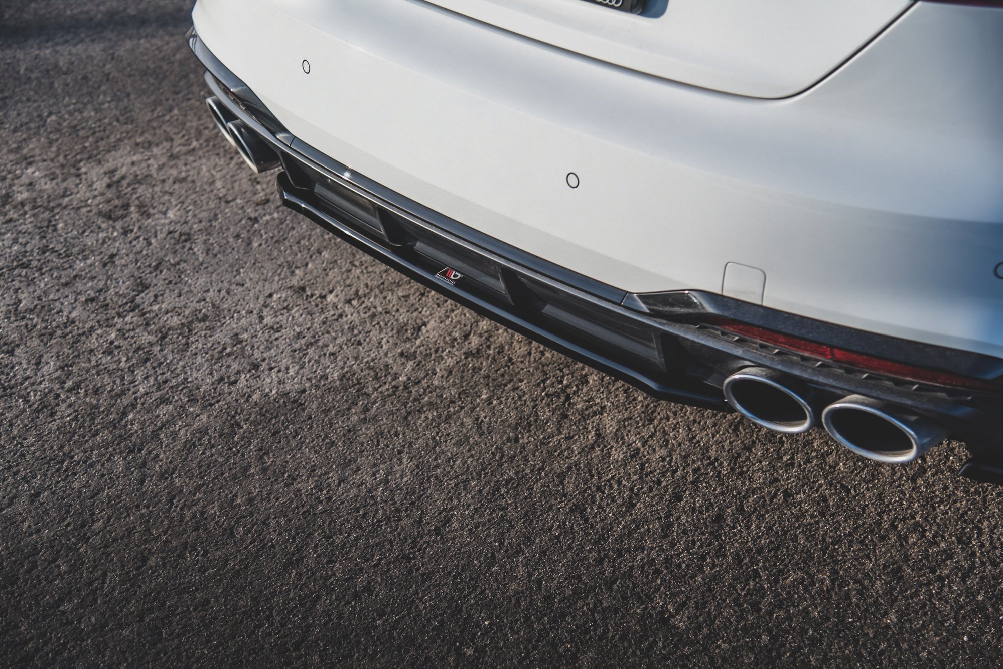 Street+ Mittlerer Diffusor Heck Ansatz RACE passend für Audi S5 Sportback / Coupe F5 FL Carbon Look