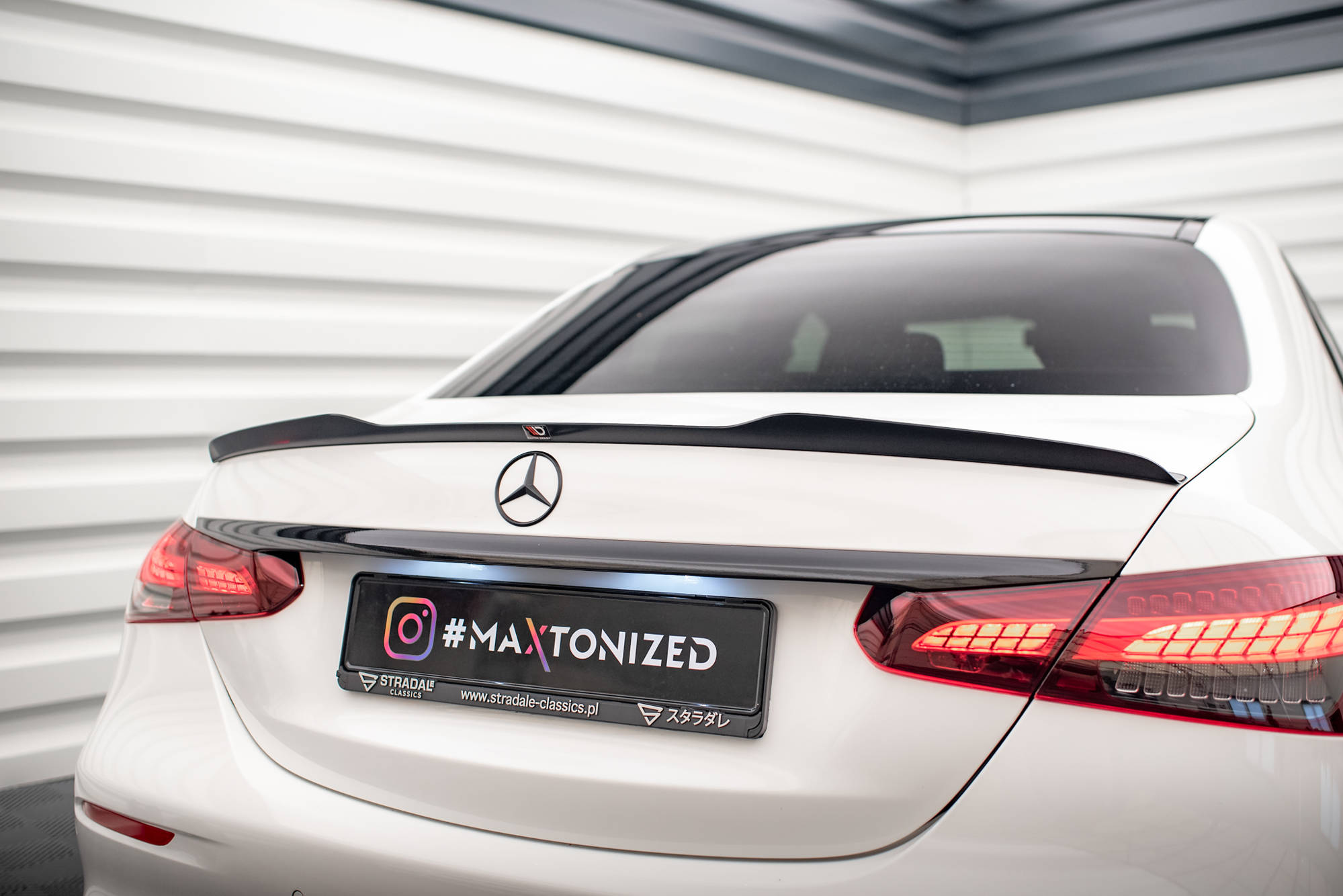 Heck Spoiler Aufsatz Abrisskante passend für Mercedes E Limousine AMG-Line W213 FL schwarz Hochglanz