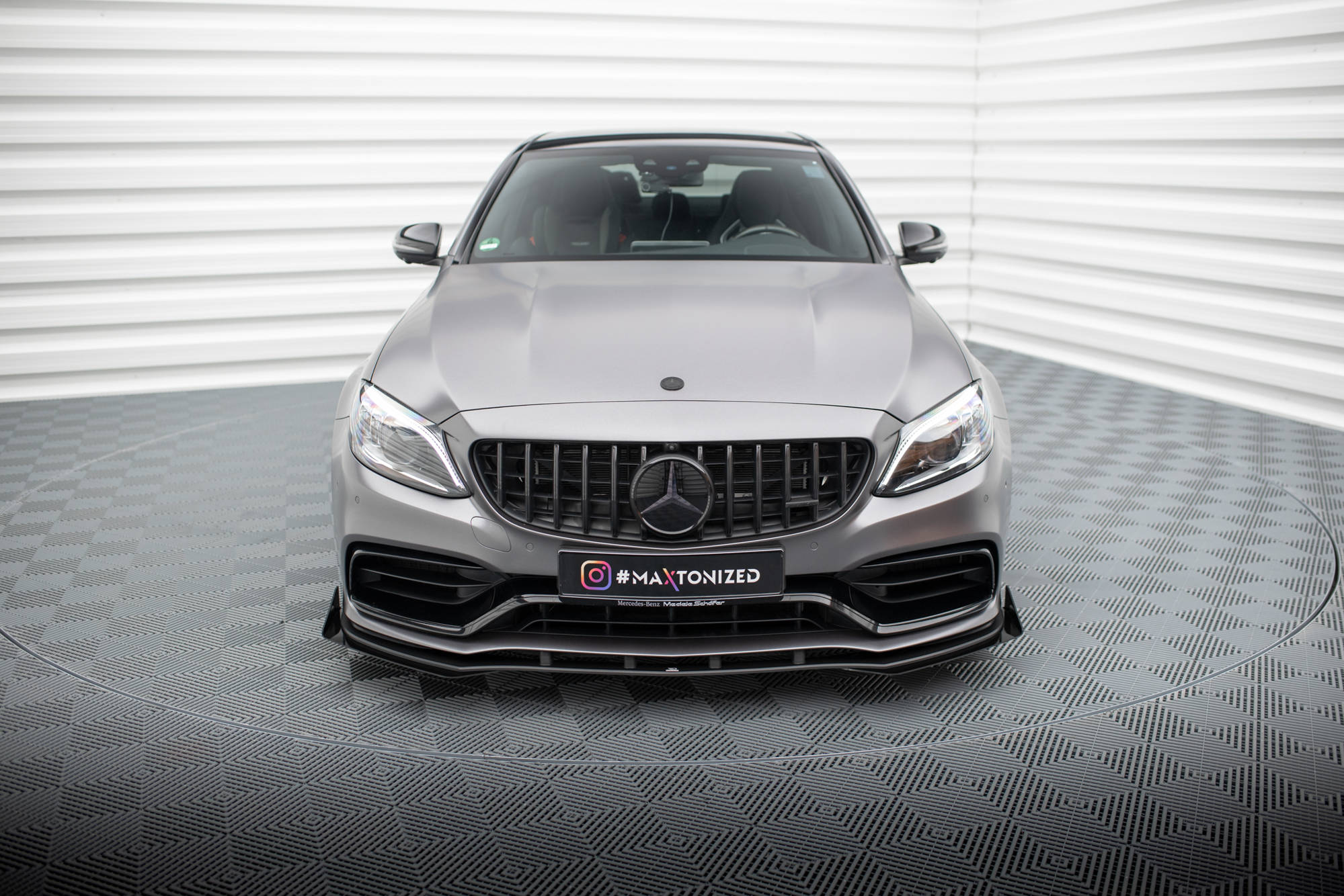 Street Pro Spoilerlippe Front Ansatz passend für Mercedes-AMG C63 Limousine / Kombi W205 FL rot+ Hochglanz Flaps