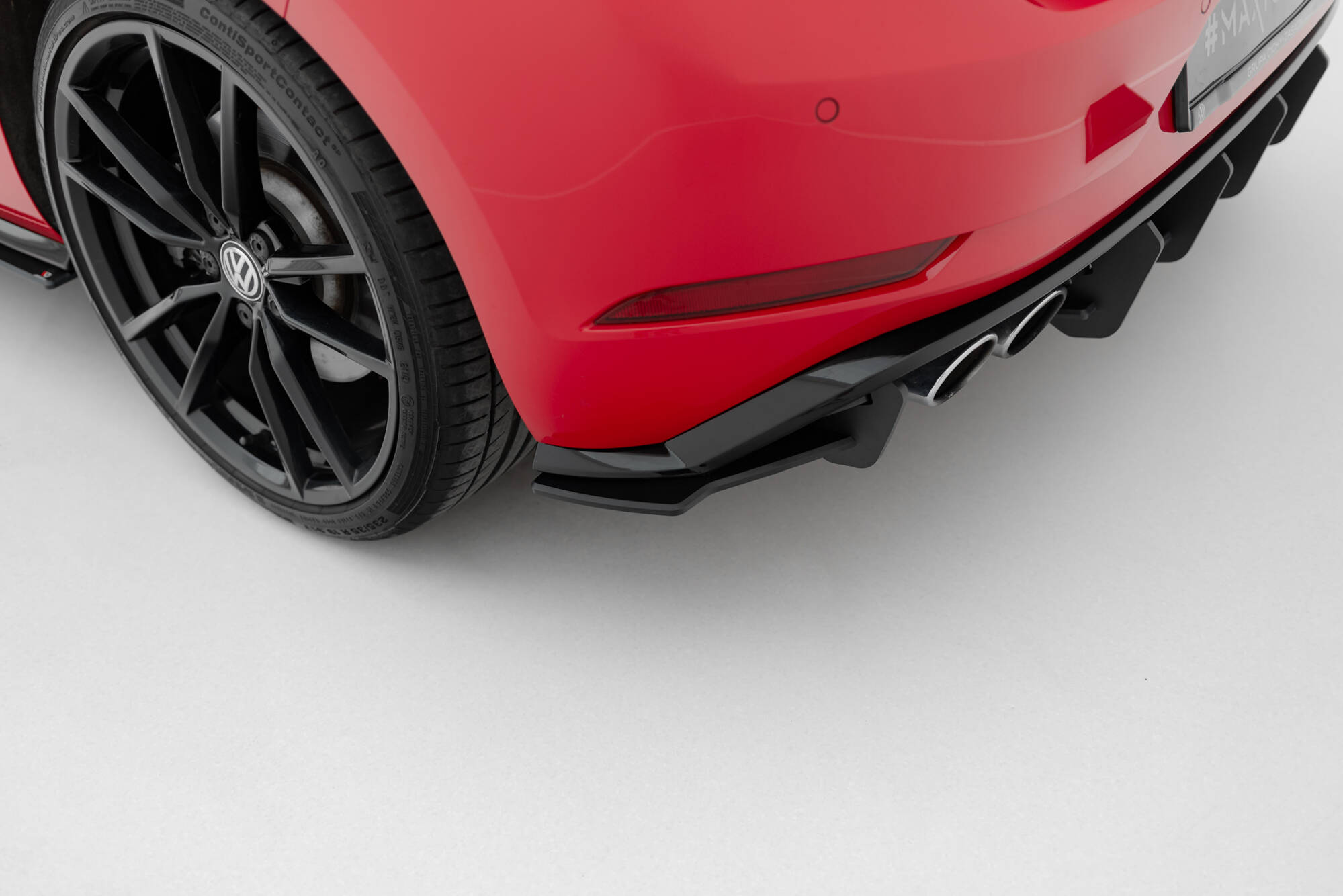 Street Pro Heck Ansatz Diffusor + Flaps passend für VW Golf 7 R FL schwarz-rot