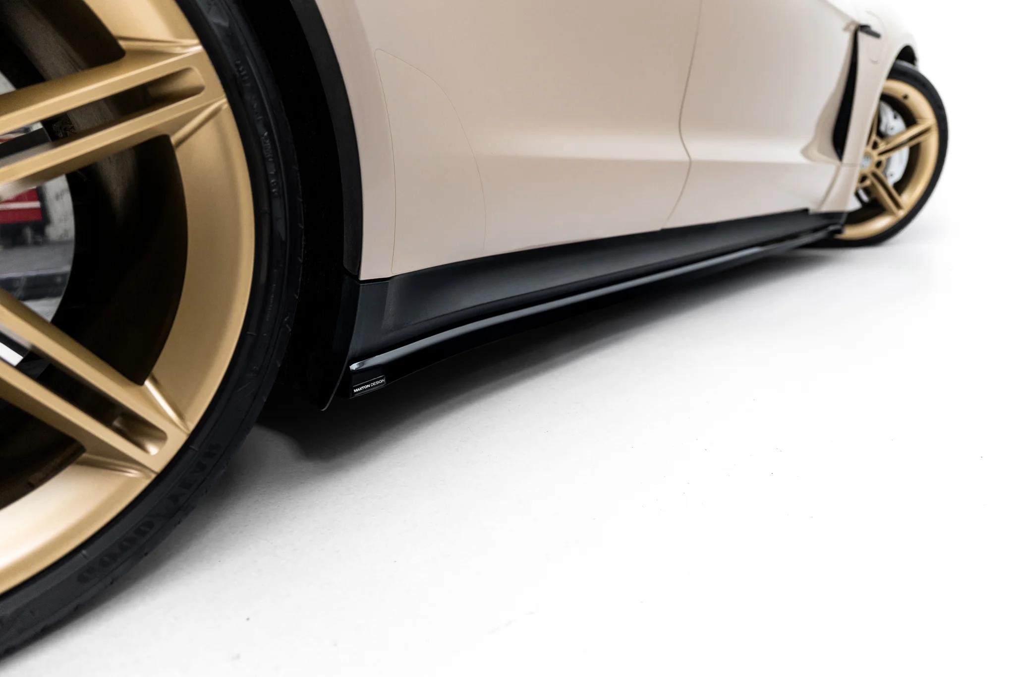 Street+ Seitenschweller Leisten passend für Porsche Taycan / Taycan 4 / Taycan 4S / Taycan GTS Mk1  schwarz Hochglanz